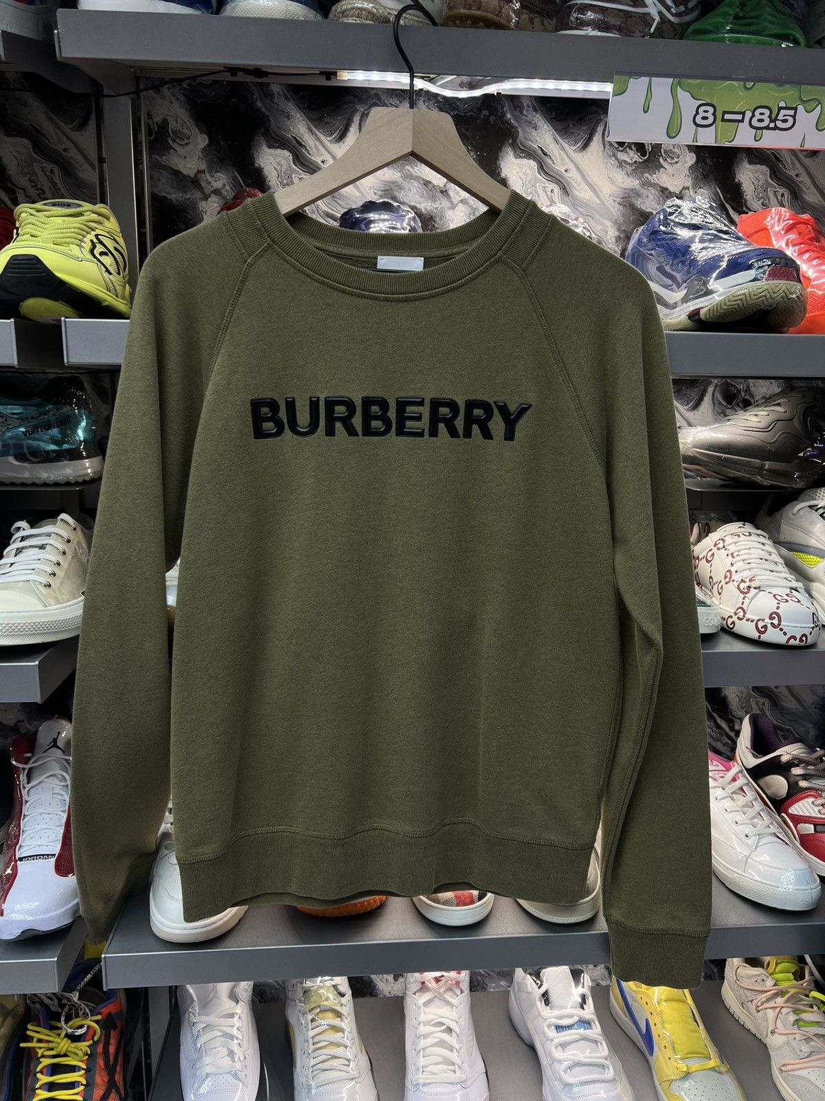 Burberry Burberry Olive Crewneck Size US S / EU 44-46 / 1 - 1 Thumbnail