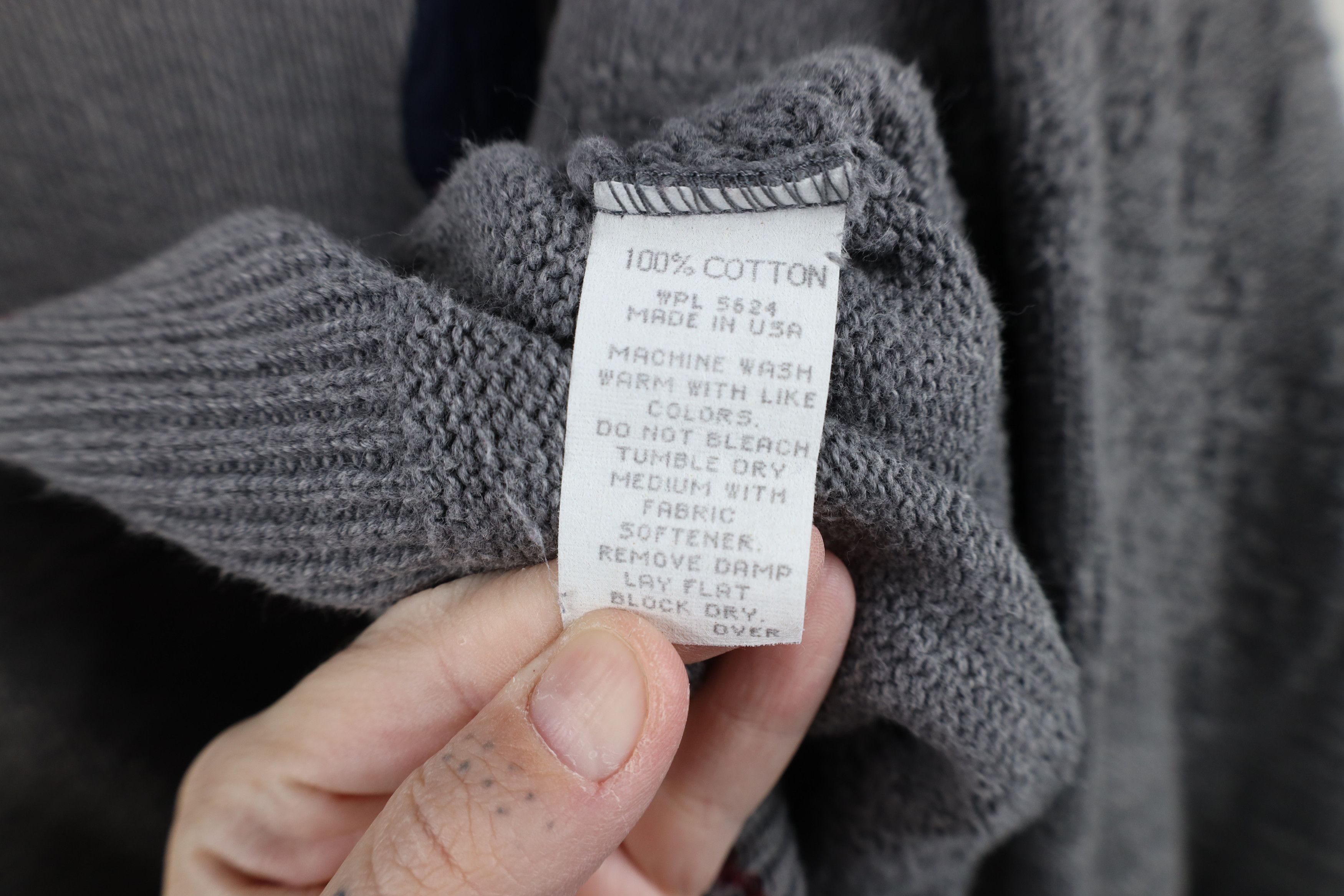 Vintage Vintage 90s Streetwear All Over Print Knit Sweater Gray USA Size US L / EU 52-54 / 3 - 9 Thumbnail