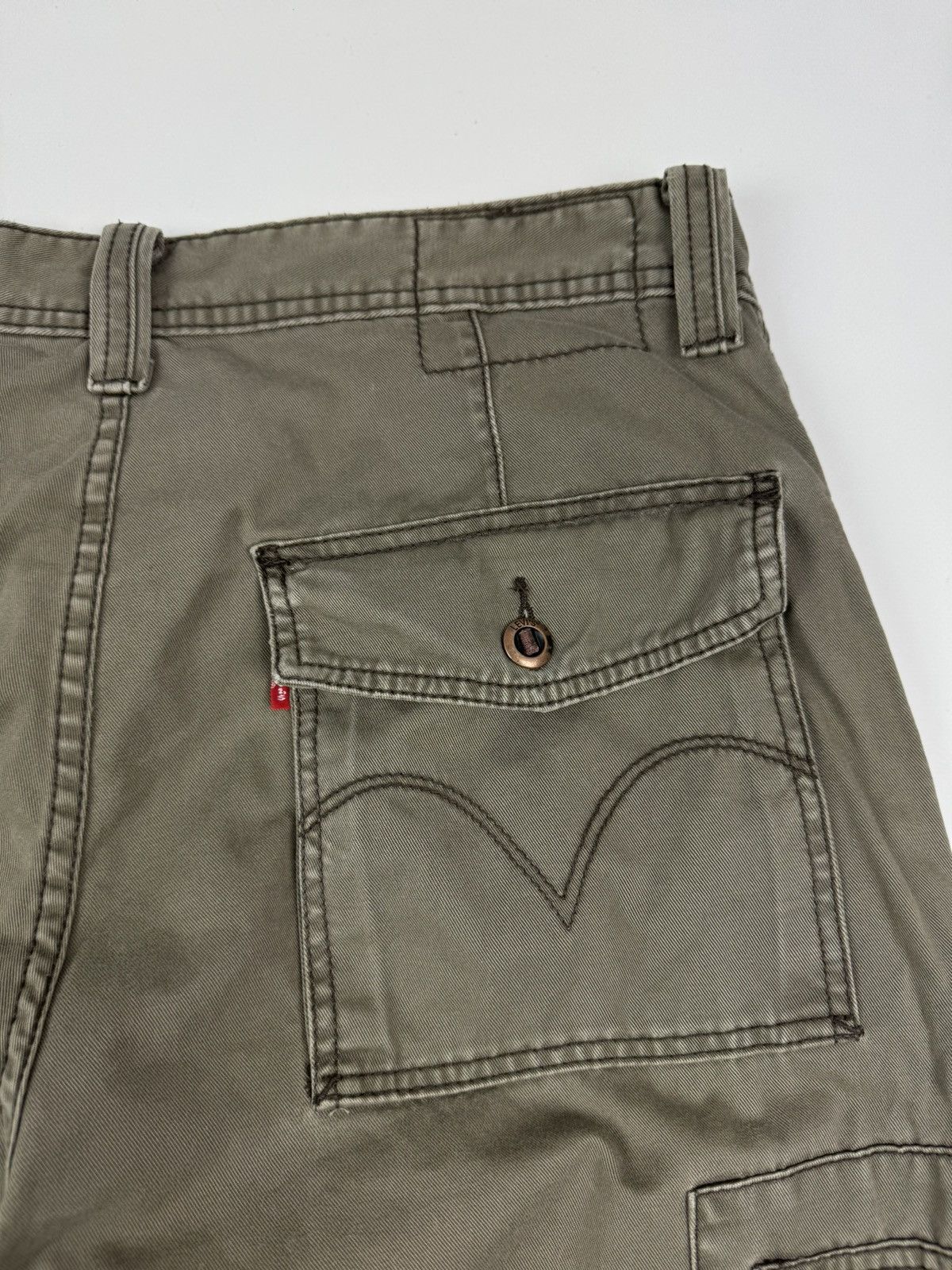 Levi's Y2K Levi’s Distressed Cargo Loose Straight Pants Size US 33 - 14 Thumbnail