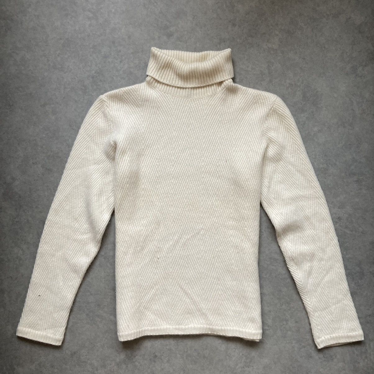 image of Jil Sander Cashemere/wool Turtleneck Sweater Vintage in Beige White, Women's (Size Medium)