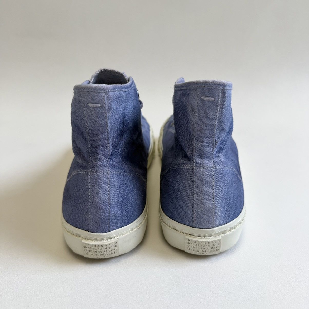 Maison Margiela Sample Blue Tie Dye Canvas Tabi Sneakers Size US 11 / EU 44 - 14 Thumbnail