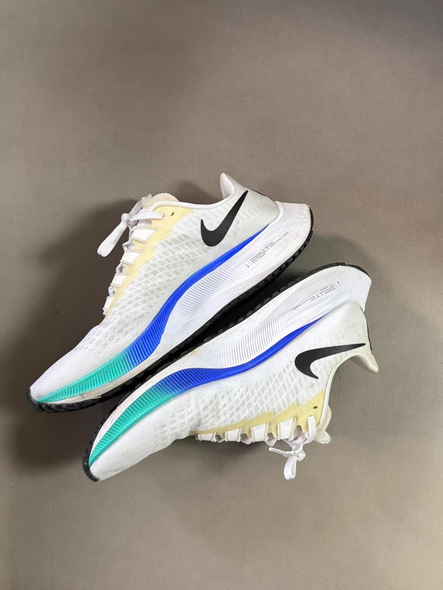 Nike Nike Pegasus 37 White Rainbow Ｑ20 Size US 8 / EU 41 - 4 Thumbnail