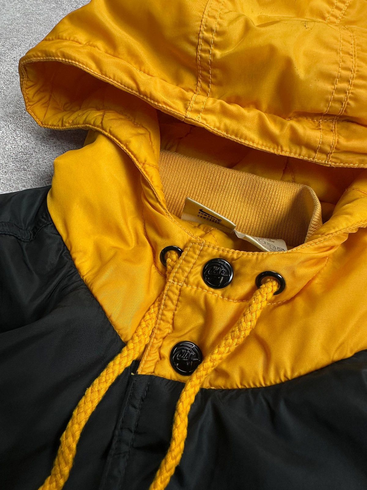 Nike Vintage Nike Big Swoosh Y2K Bomber Jacket M Size US M / EU 48-50 / 2 - 7 Thumbnail
