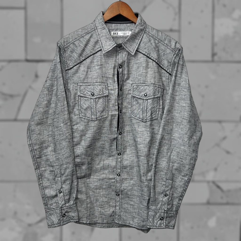 BKE VINTAGE BKE Shirt Men's Button-Up Gray Long Sleeve L Size Buckle Accents Button Size US L / EU 52-54 / 3 - 1 Thumbnail