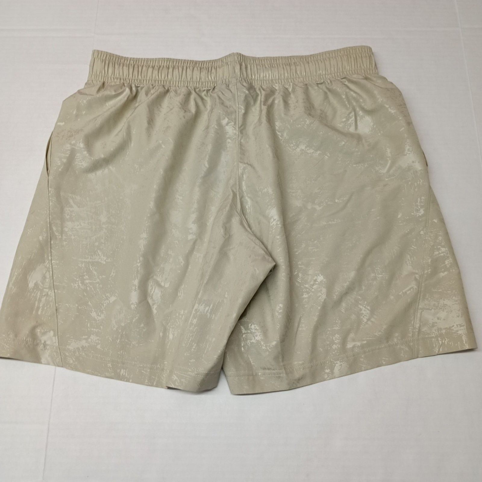 Under Armour Under Armour UA Woven Emboss Shorts Gym Shorts Mens XL Beige Size US 36 / EU 52 - 7 Thumbnail