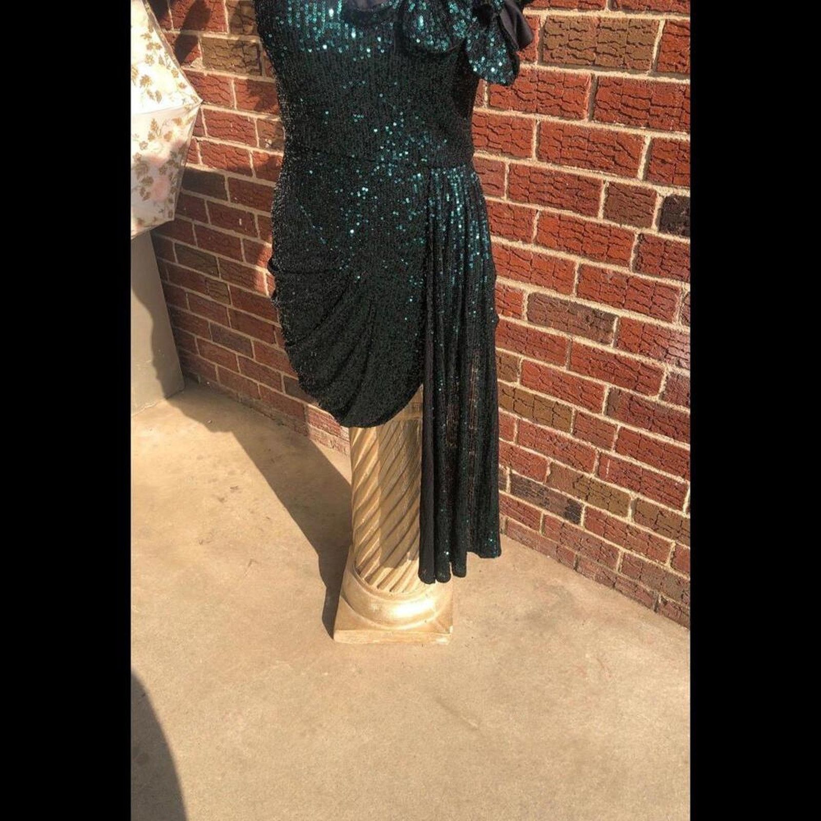 WeWoreWhat Dress gown party sequined mini 3D floral-shoulder &sash Size S / US 4 / IT 40 - 3 Thumbnail