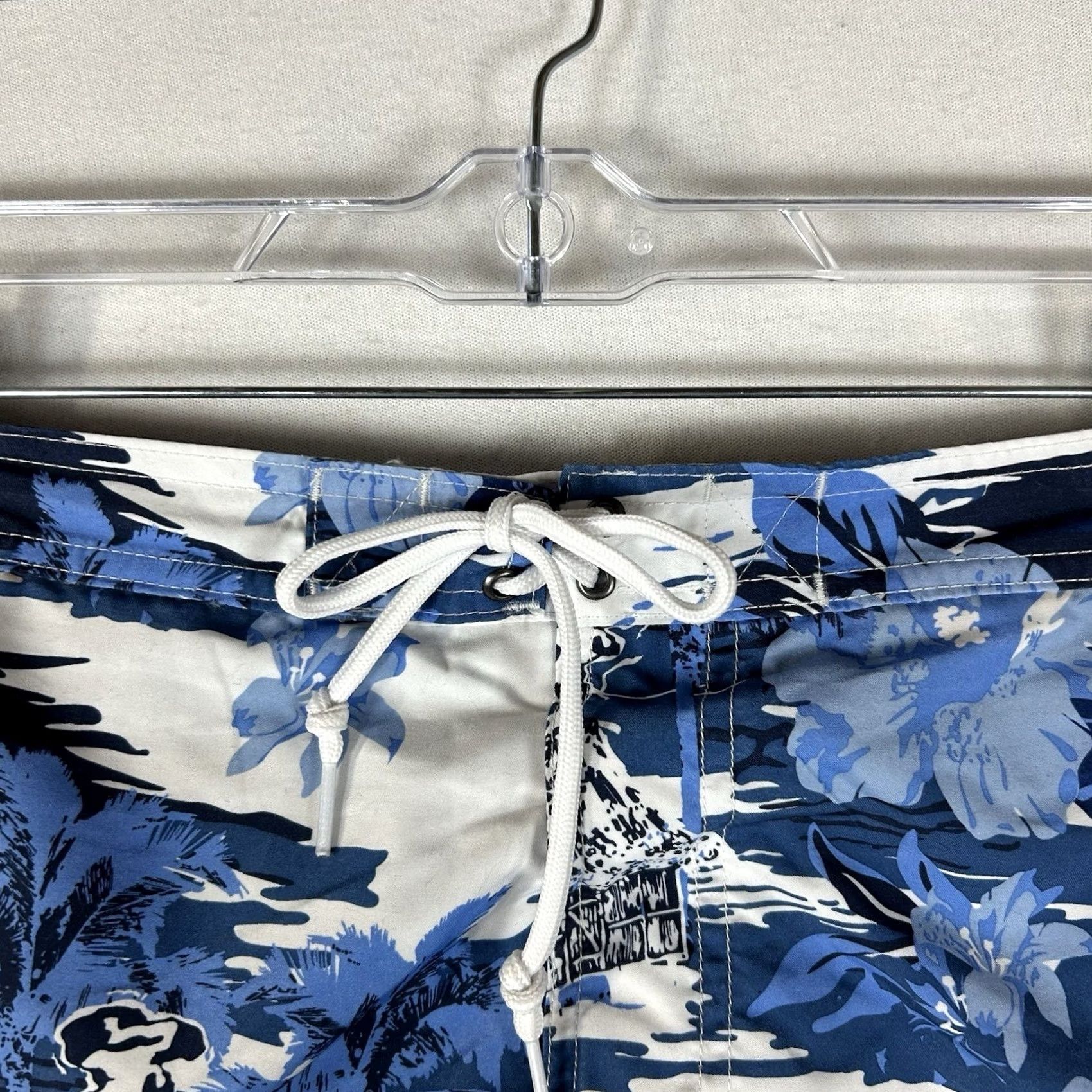 Chaps Chaps Swim Trunks Mens XL Blue Abstract Floral Boardshorts Beach Pool Nylon Polyester Quick Dry Breathable Pockets Drawstring Elastic Waist Lined Size US 36 / EU 52 - 5 Thumbnail