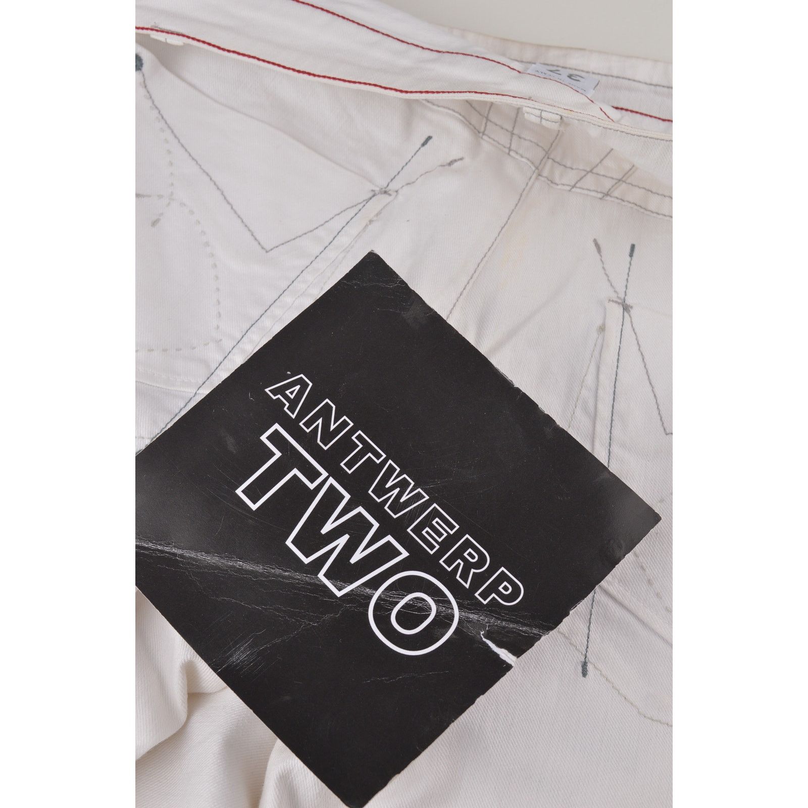 Marithe + Francois Girbaud Marithe Francois Girbaud white jeans Size US 36 / EU 52 - 7 Thumbnail