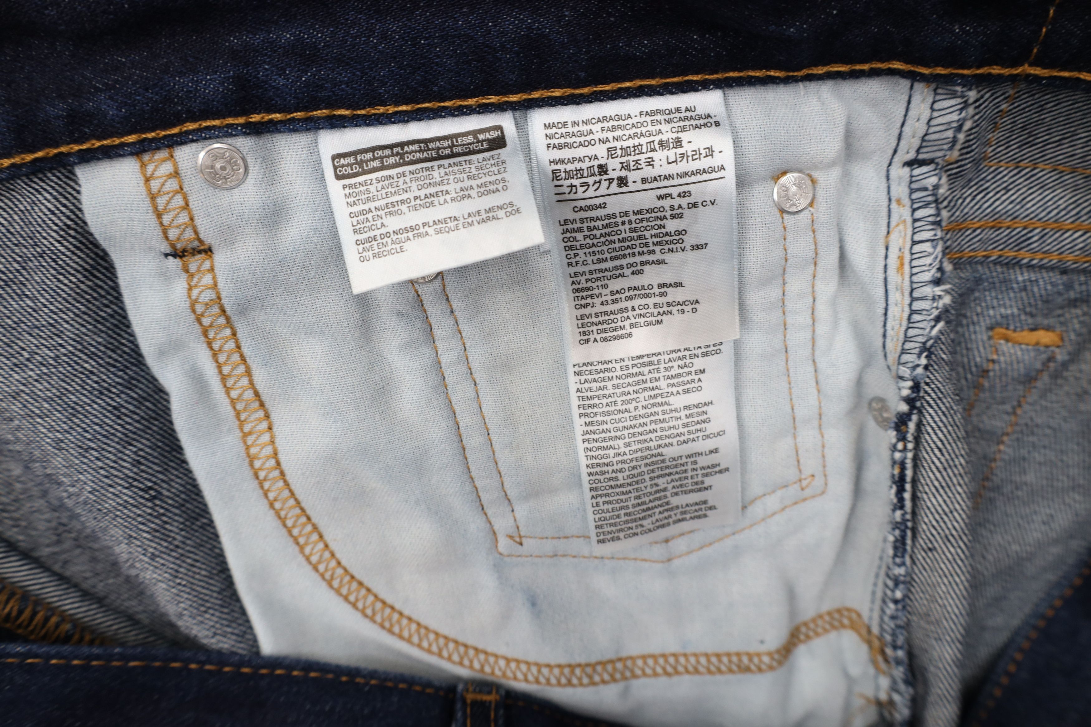 Levi's Vintage Y2K Levis 517 Bootcut Wide Leg Denim Jeans Blue Size US 44 / EU 60 - 8 Thumbnail
