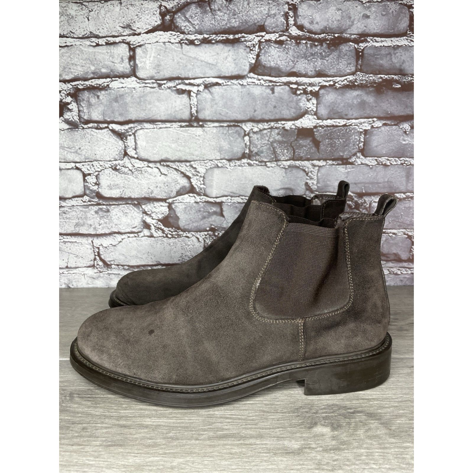 Barneys New York Barneys New York Brown Suede Leather Chelsea Desert Boots Sh Size US 10.5 / EU 43-44 - 11 Thumbnail