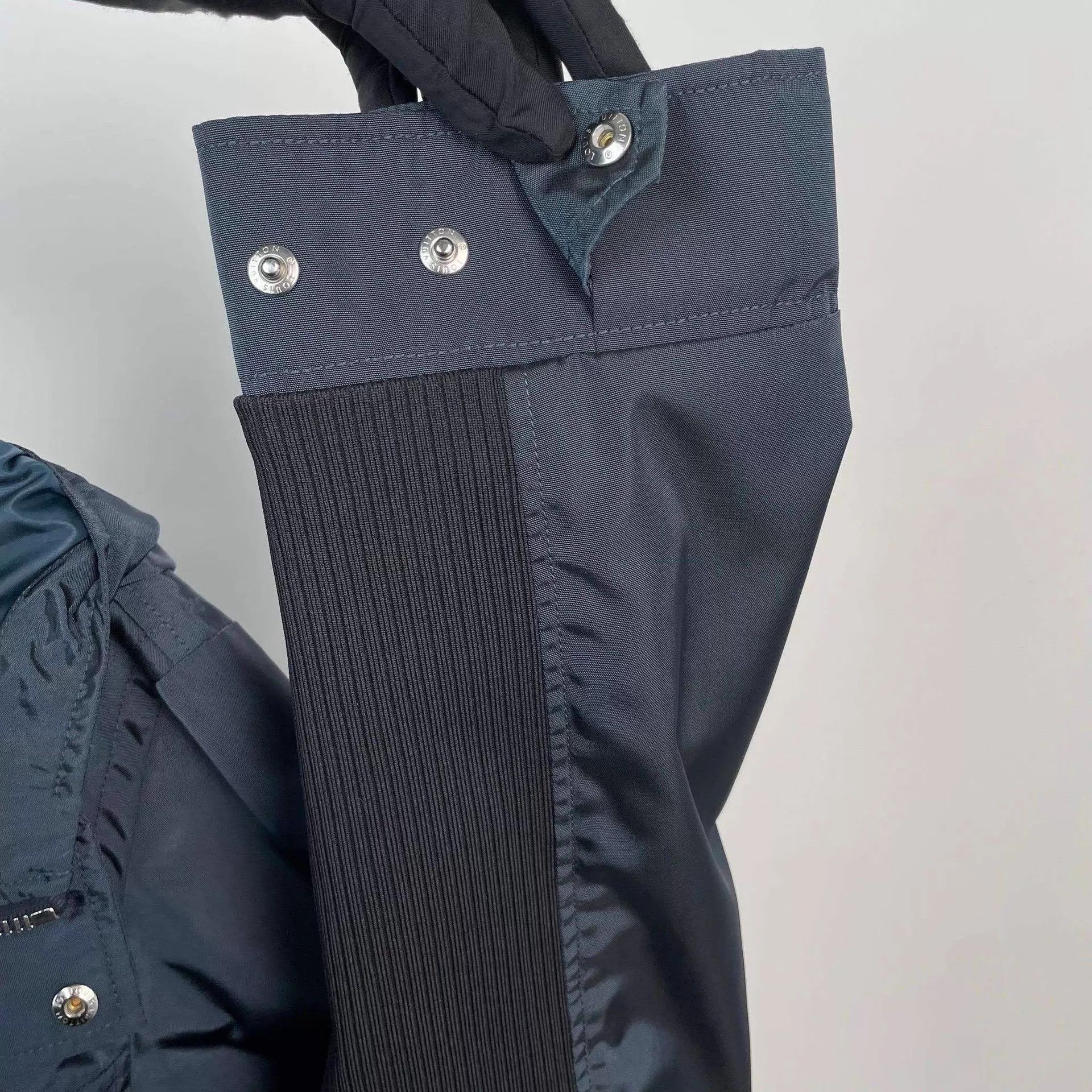Louis Vuitton Louis Vuitton jacket Size US L / EU 52-54 / 3 - 9 Thumbnail