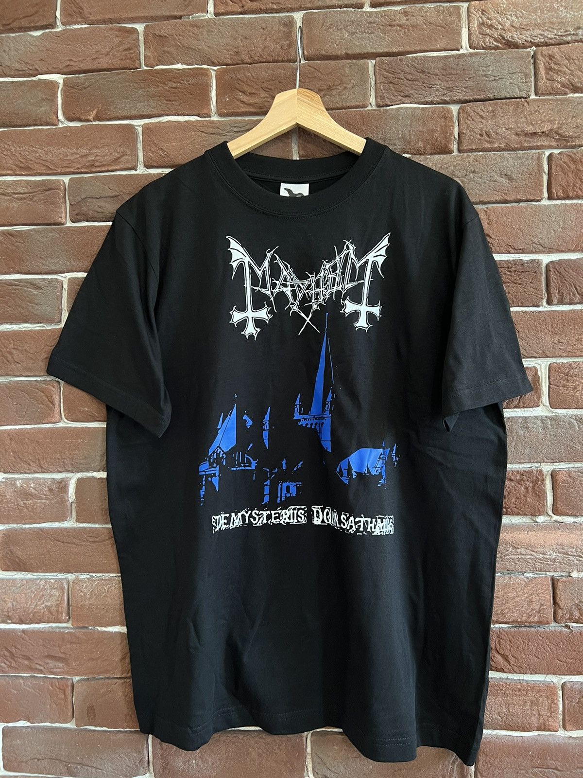 Band Tees Rare Vintage 00s Mayhem De Mysteriis Black Metal Tshirt Size US L / EU 52-54 / 3 - 1 Thumbnail