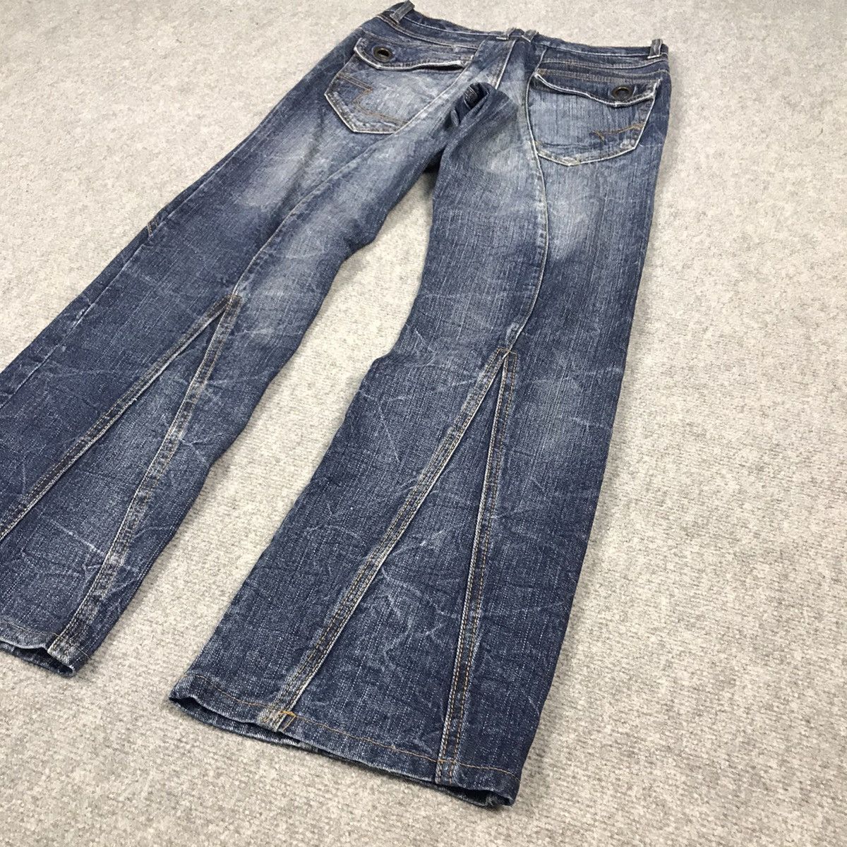 If Six Was Nine FLARE DENIM SEMANTICDESIGN RIPPED DISTRESSED BOOT CUT PANTS Size US 28 / EU 44 - 13 Thumbnail