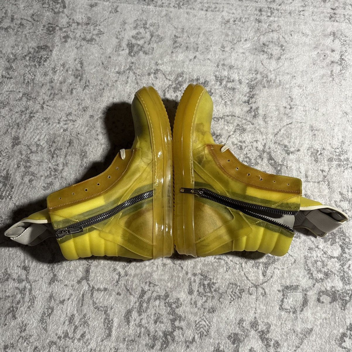 Rick Owens Rick Owens SS23 EDFU Geobasket Sneakers Lemon | Size 44 Size US 11 / EU 44 - 10 Thumbnail
