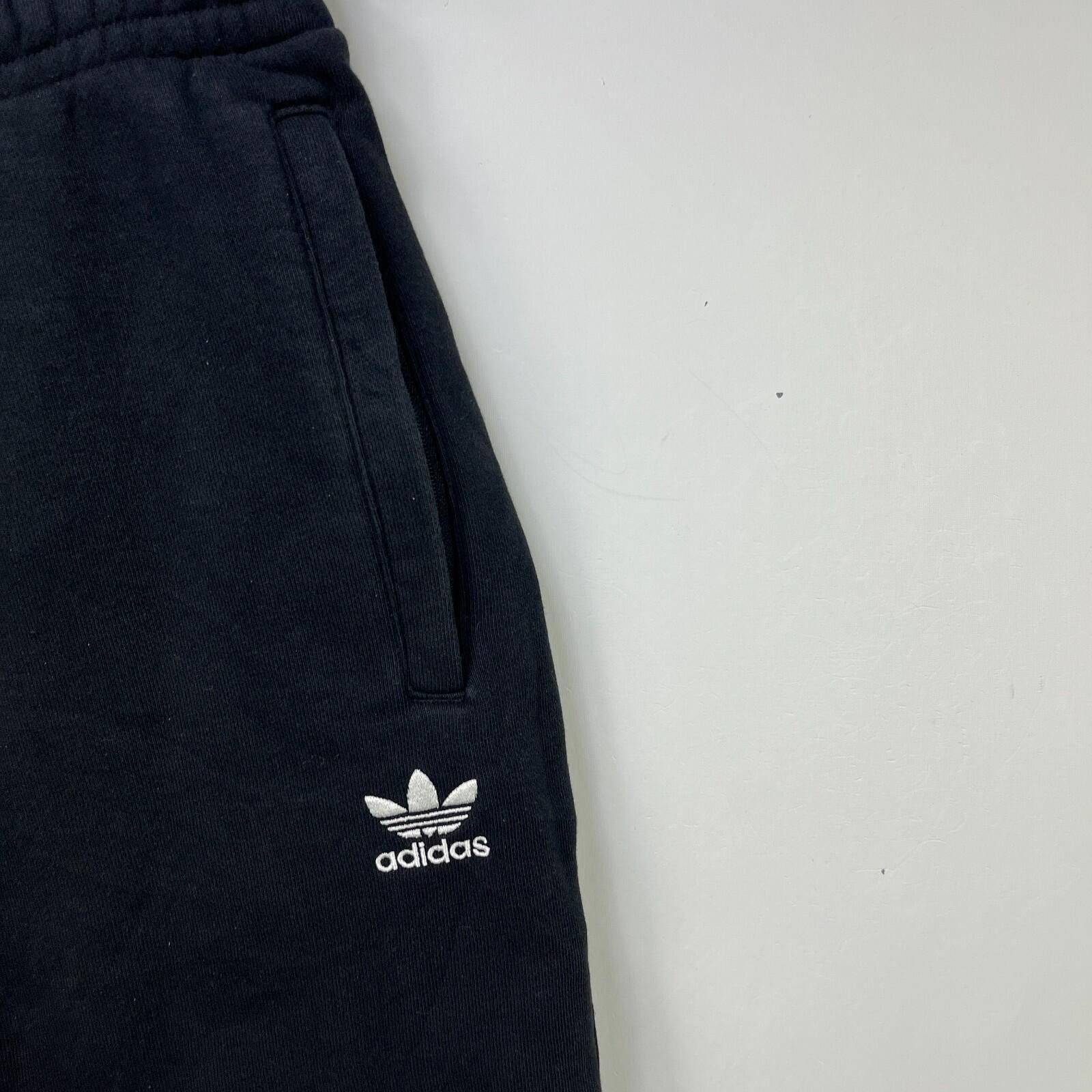 Adidas Vintage Adidas Trefoil Sweat Shorts Small Size US 30 / EU 46 - 2 Thumbnail