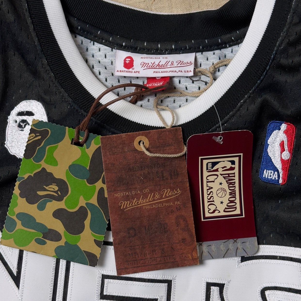 Bape × Mitchell & Ness Bape x Mitchell & Ness New Jersey Nets Jersey Black 2022 Size US S / EU 44-46 / 1 - 9 Thumbnail