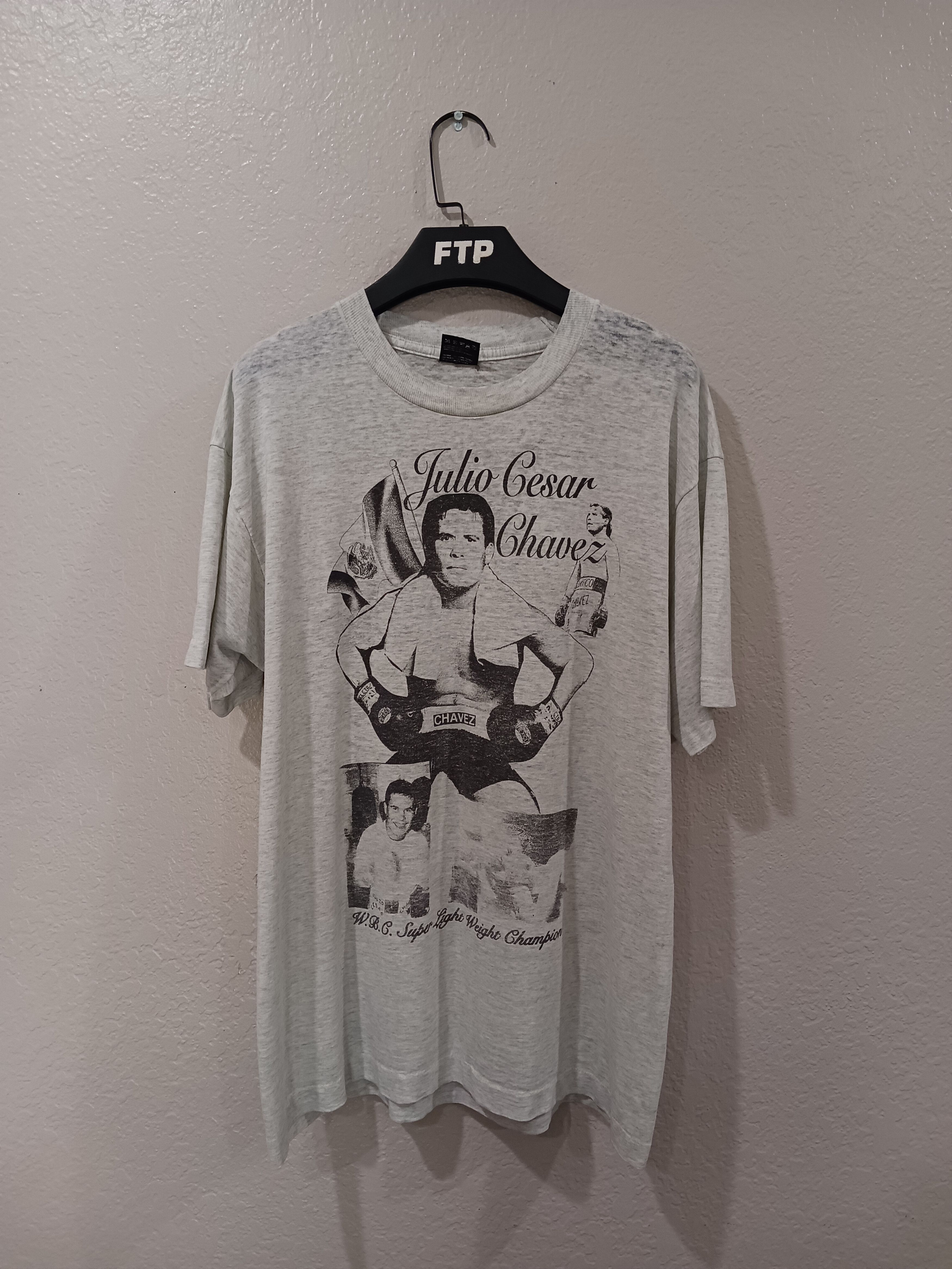 Vintage Julio Cesar Chavez "Remember The Alamodome" 1993 Vintage Tee Size US L / EU 52-54 / 3 - 1 Thumbnail