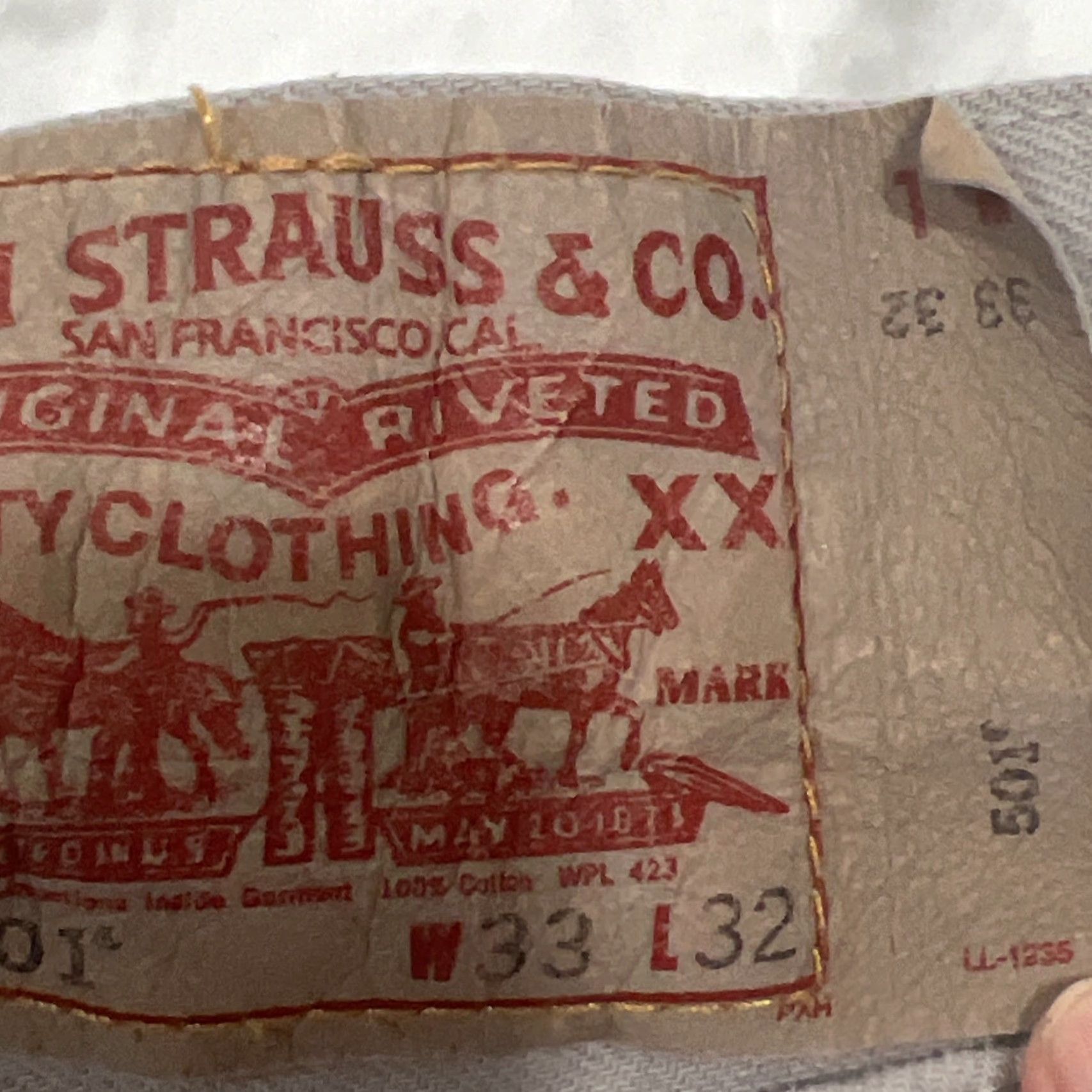 Levi's VINTAGE Levi's 501 Jeans Men’s 33x32 Grey Button Fly Straight 90s Western USA Mens Size US 33 - 7 Thumbnail