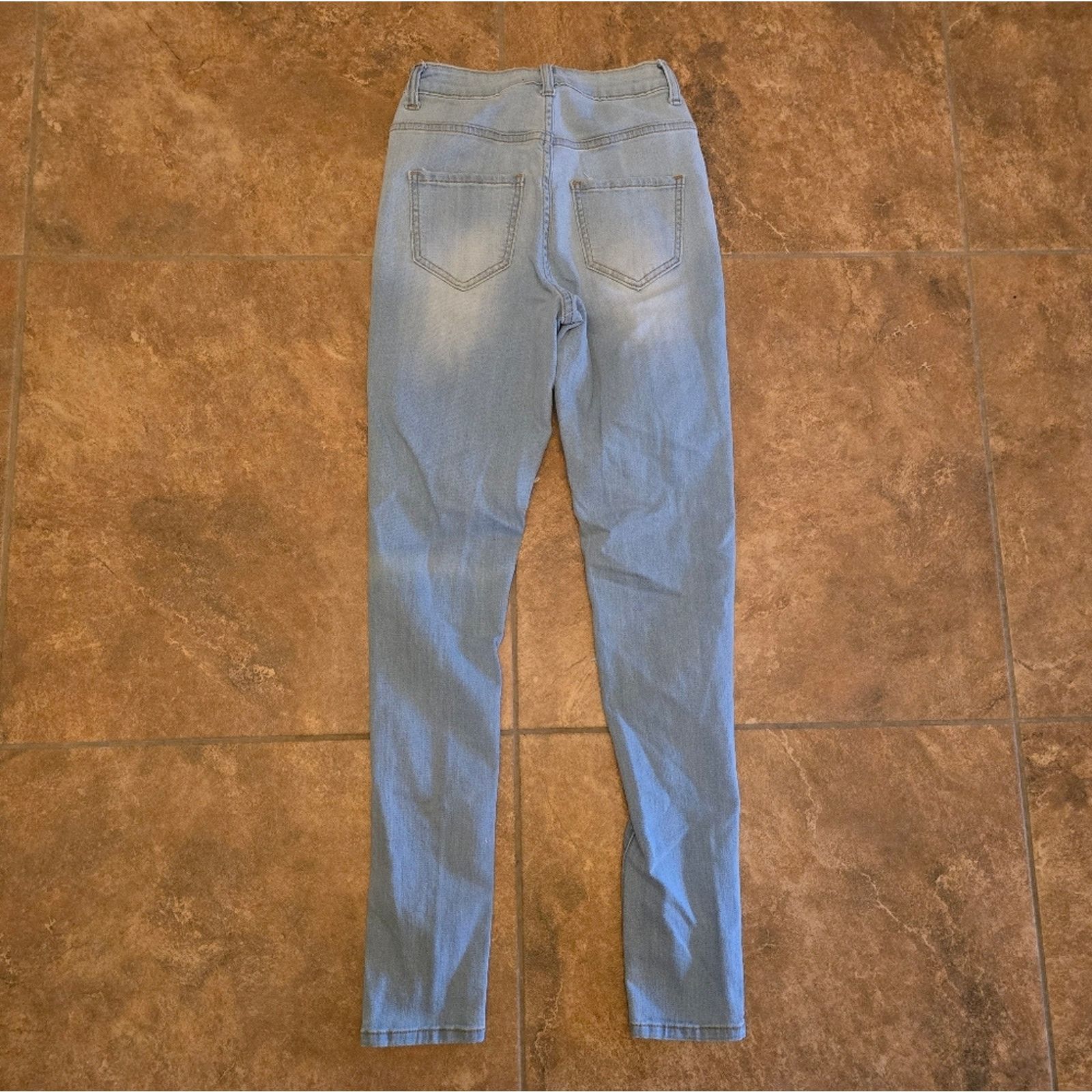 Fashion Nova Light Denim | FASHION NOVA | Distressed High Waisted Jean Size 26" / US 2 / IT 38 - 2 Thumbnail