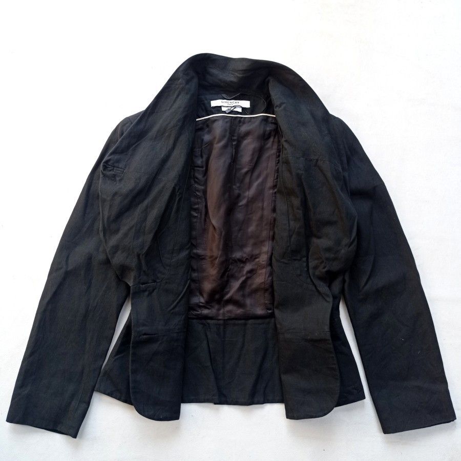 Givenchy givenchy paris blazer shawl round collar Size XS / US 0-2 / IT 36-38 - 2 Thumbnail