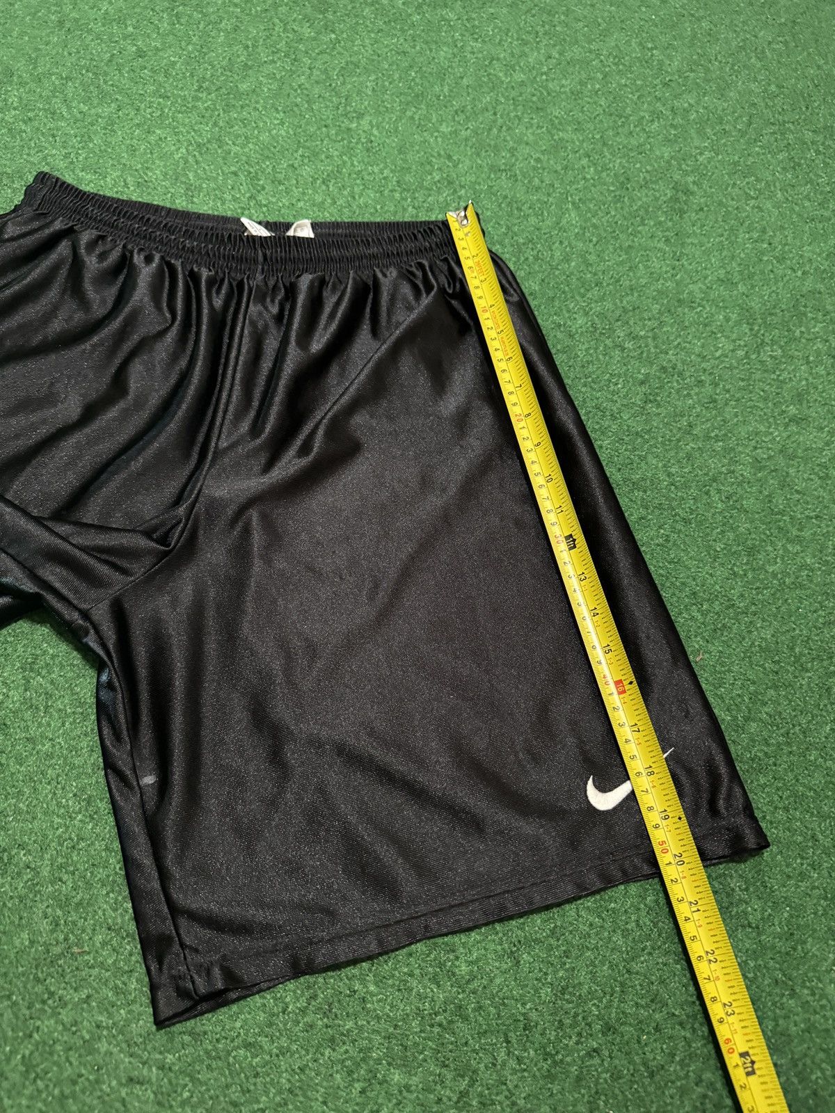 Nike Nike Vintage Black 90s Drawstring Gym Basketball Lrg Shorts Size US 30 / EU 46 - 7 Thumbnail