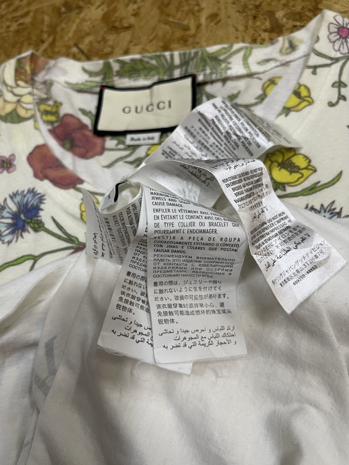 Gucci GUCCI WHITE PINK FLORAL GRAPHIC LUXURY T SHIRT Size US L / EU 52-54 / 3 - 11 Thumbnail