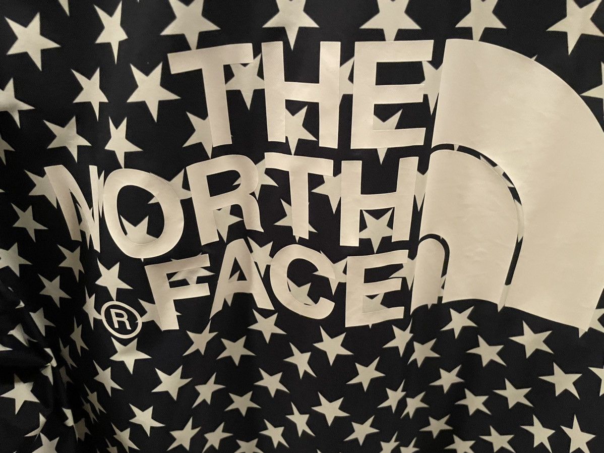 Supreme × The North Face Supreme x The North Face Stars Jacket Size US L / EU 52-54 / 3 - 6 Thumbnail