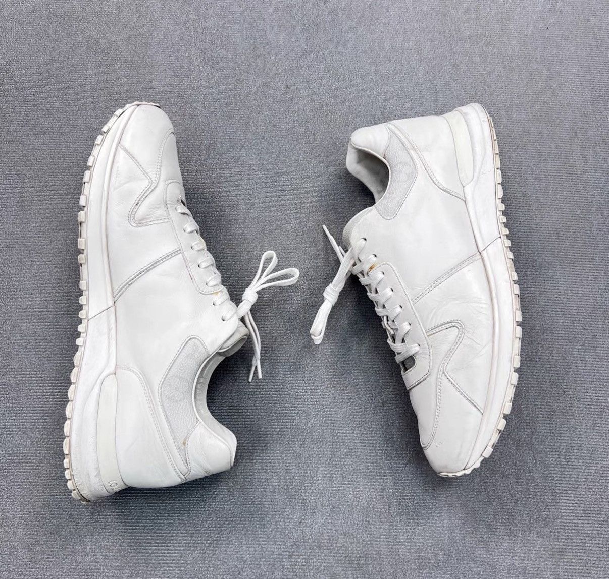 Louis Vuitton Louis Vuitton Run Away Monogram Leather Casual Sneakers Size US 9 / EU 42 - 3 Thumbnail