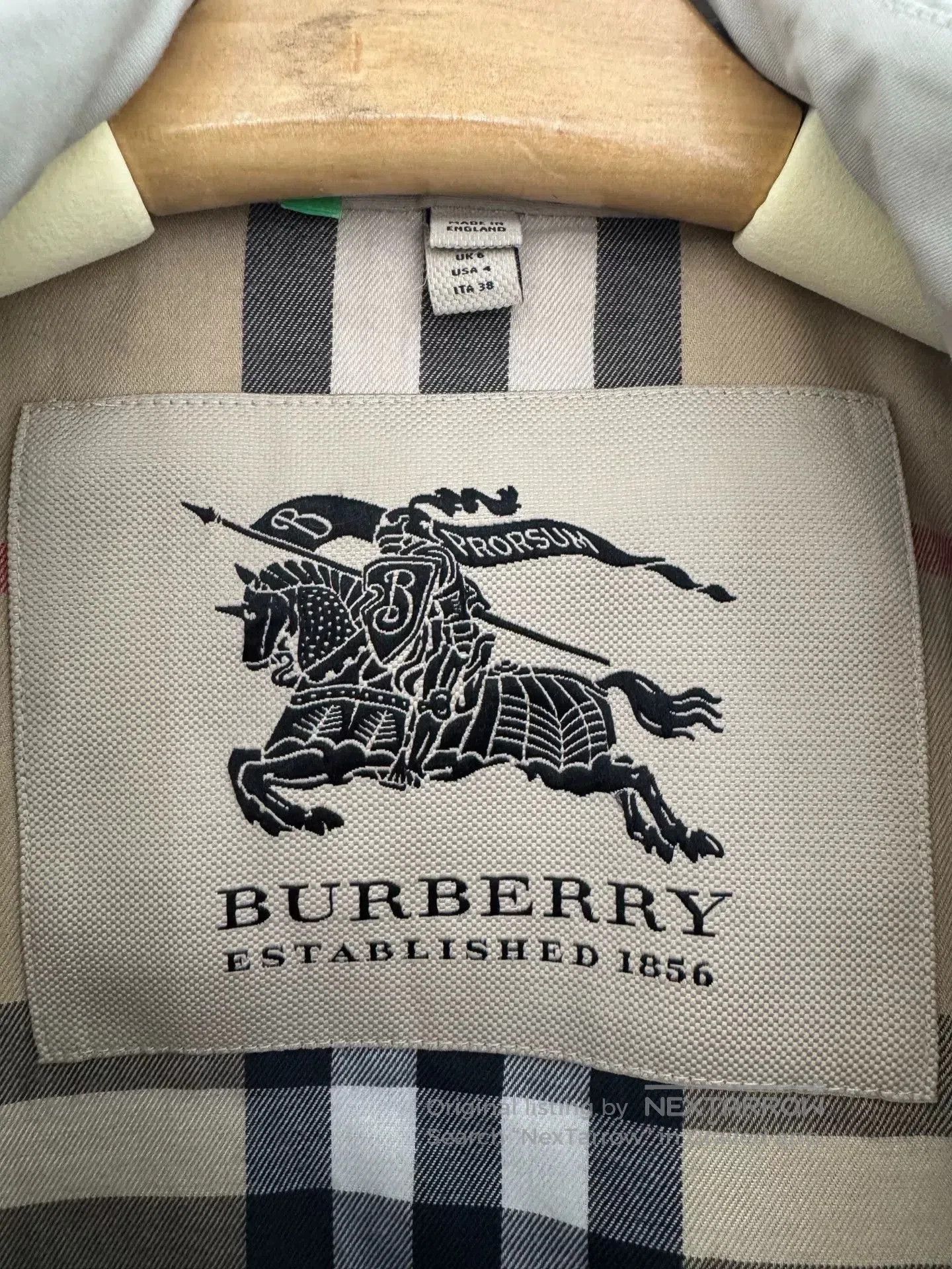 Burberry Burberry Beige Trench Coat Size 4. Size US S / EU 44-46 / 1 - 4 Thumbnail