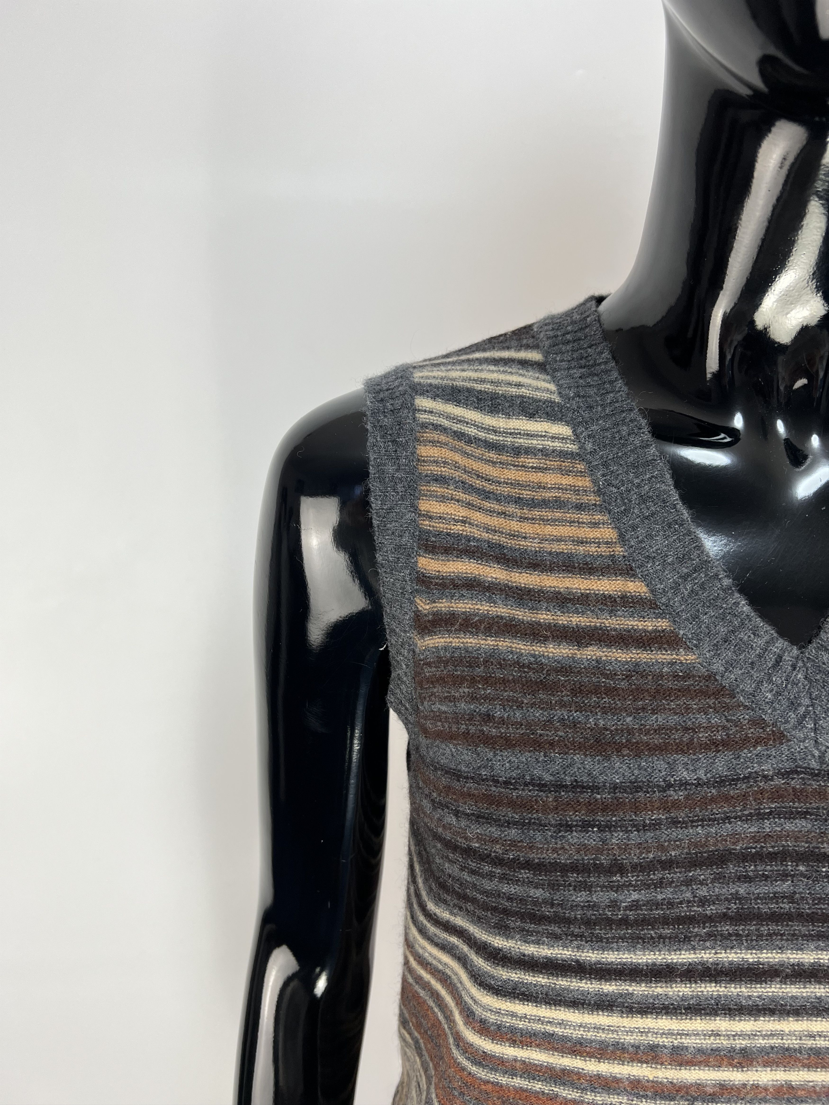 Dolce & Gabbana Dolce Gabbana Multicolor Striped Wool V-Neck Vest Size S / US 4 / IT 40 - 3 Thumbnail
