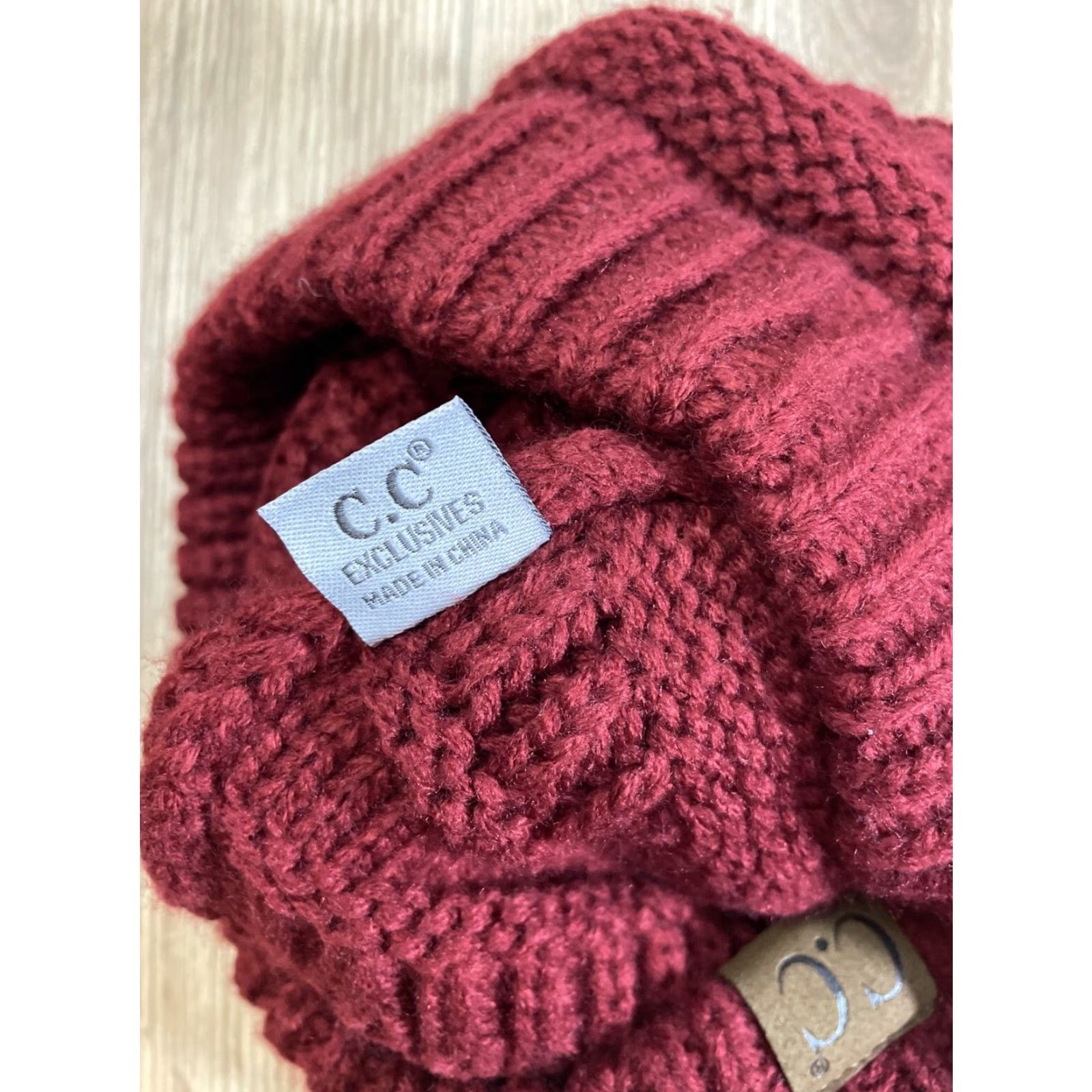 Vintage C.C. Solid Ribbed Beanie with Fur Pom Pom Women One Size Burgundy Red Size ONE SIZE - 3 Thumbnail