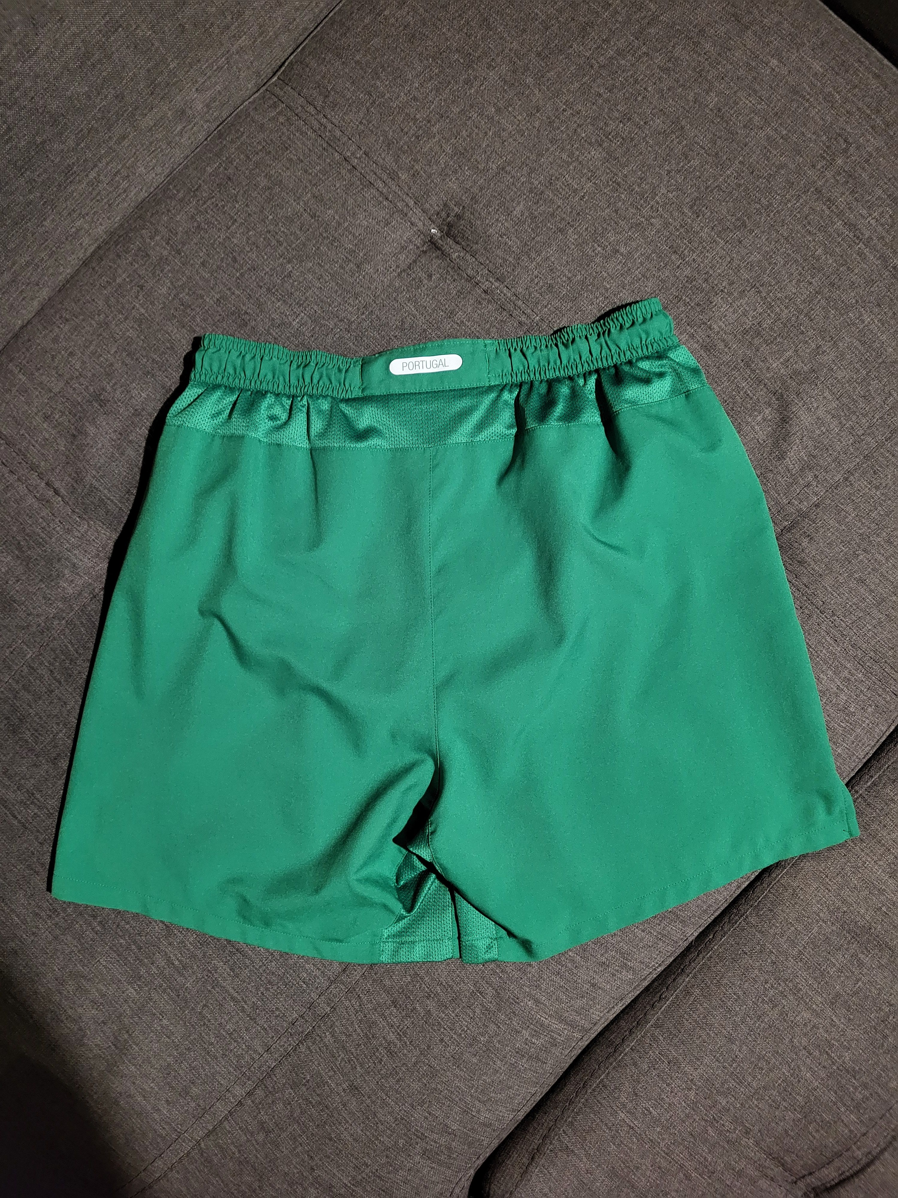 Nike Vintage Nike Portugal 🇵🇹 F.P.F. jersey shorts Size US 32 / EU 48 - 4 Thumbnail