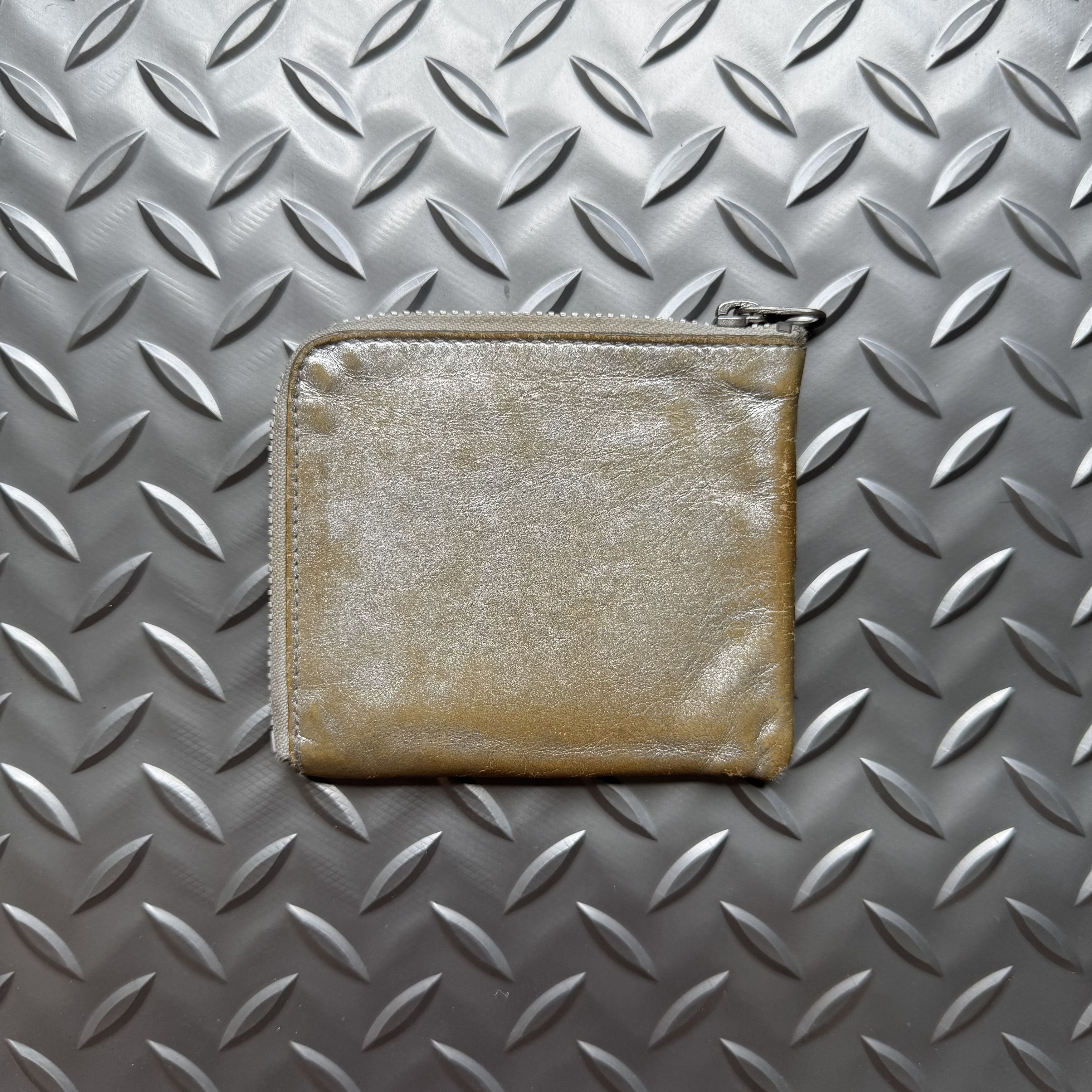 Comme des Garcons Comme des Garçons Wallet Gold Leather Zip Wallet Size ONE SIZE - 2 Thumbnail