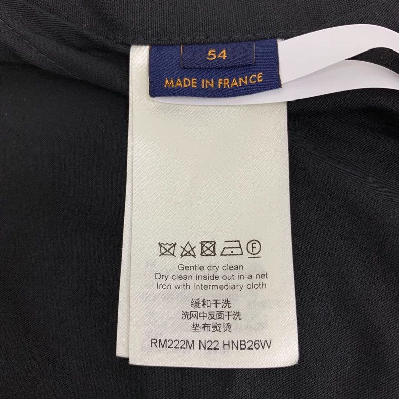 Louis Vuitton Louis Vuitton 22 black logo monogrammed embroidered cotton Size US L / EU 52-54 / 3 - 6 Thumbnail