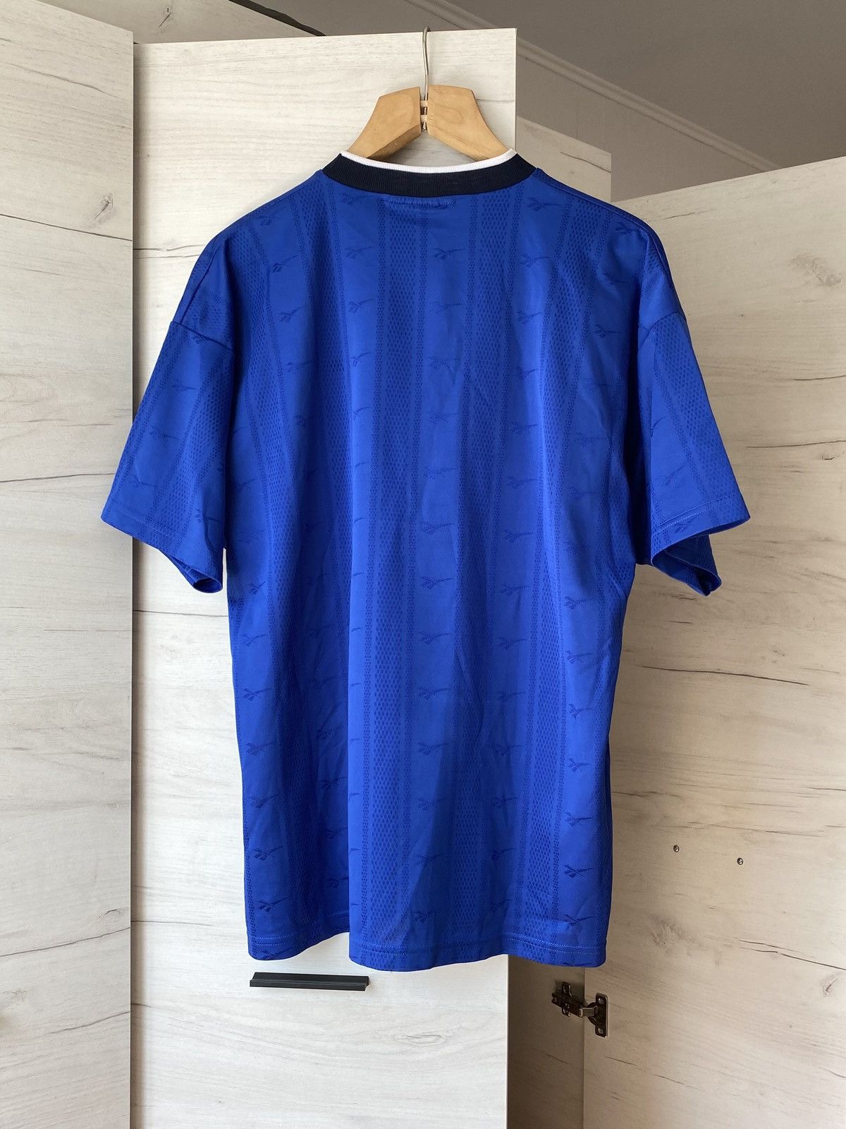 Reebok Vintage Reebok Blue Mesh Sports Jersey Shirt Size L Size US L / EU 52-54 / 3 - 5 Thumbnail