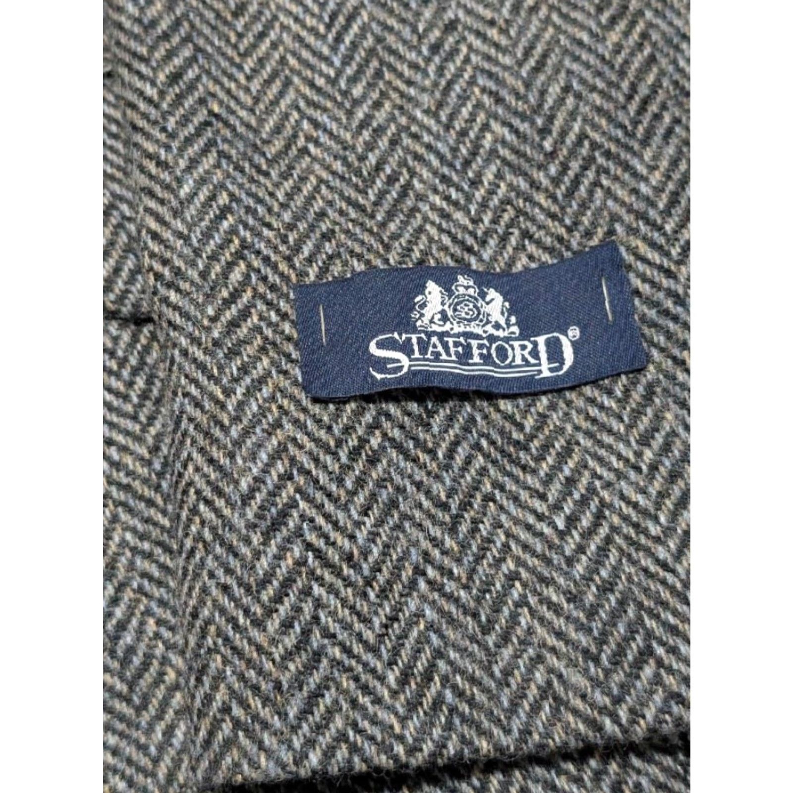 Stafford VINTAGE Stafford Tweed blazer - Gray Wool Herringbone Blazer JACKET, 40R, Single-Breasted, Notch Lapel, Two-Button, Single-Vented, Sportscoat, Men Size 40R - 5 Thumbnail