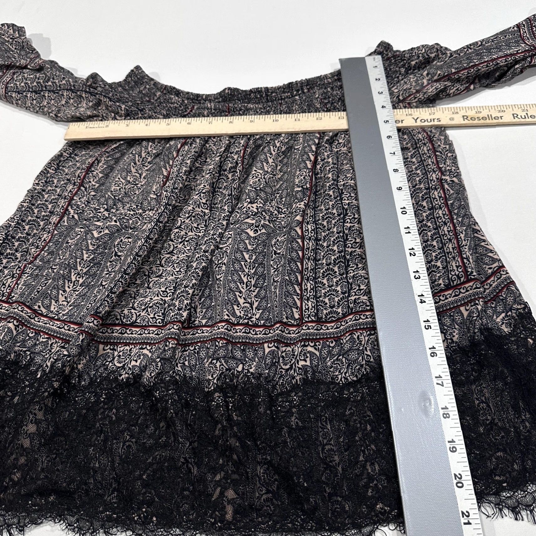 Anthropologie **Top Vanessa Virginia Black SP Tunic Off Shoulder Red Blue Paisley** User: **Top Vanessa Virginia Black Tunic Off Shoulder Red Blue Paisley** Size S / US 4 / IT 40 - 5 Thumbnail