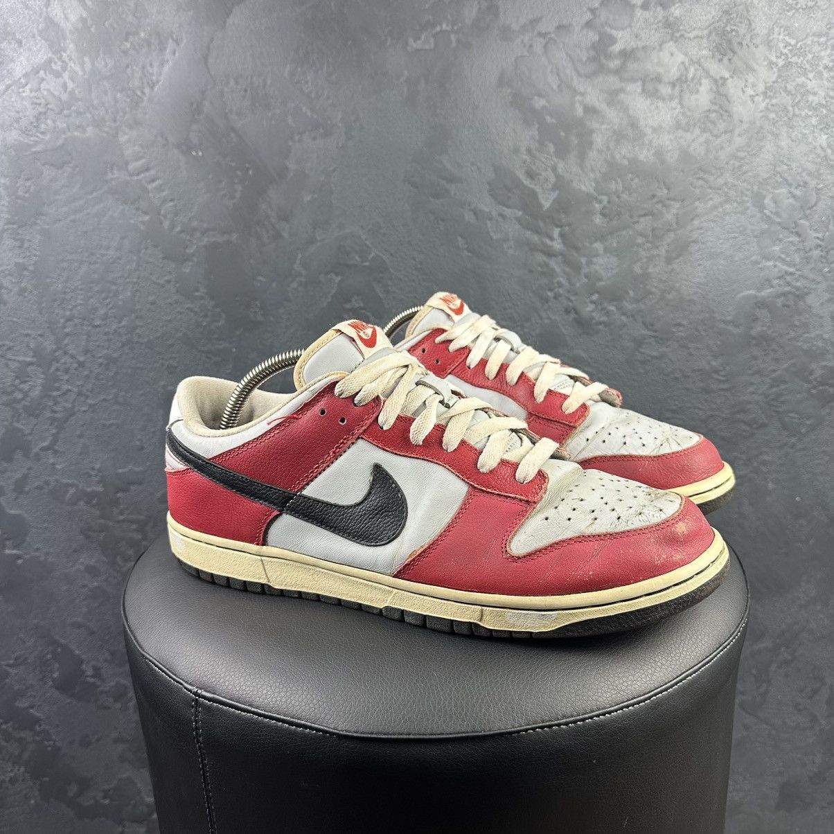 Nike × Vintage Rare! Vintage 2005 Nike Dunk Low Red Sail Black Chicago Size US 10 / EU 43 - 6 Thumbnail