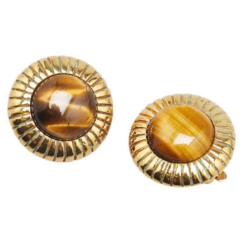 Chanel Chanel Chanel Vintage Earrings Metal Earrings Size ONE SIZE - 1 Thumbnail