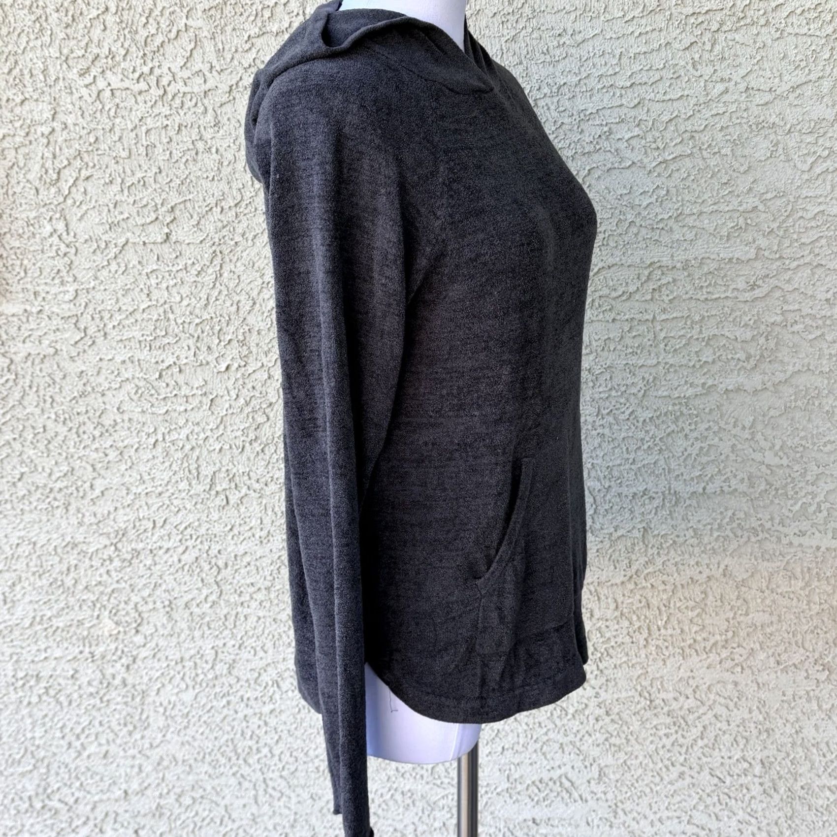 Vintage Barefoot Dreams Sweater Womens Small Gray CozyChic Lite Hooded Tunic V-Neck Long Sleeve Lightweight Knit DC Size S / US 4 / IT 40 - 2 Thumbnail