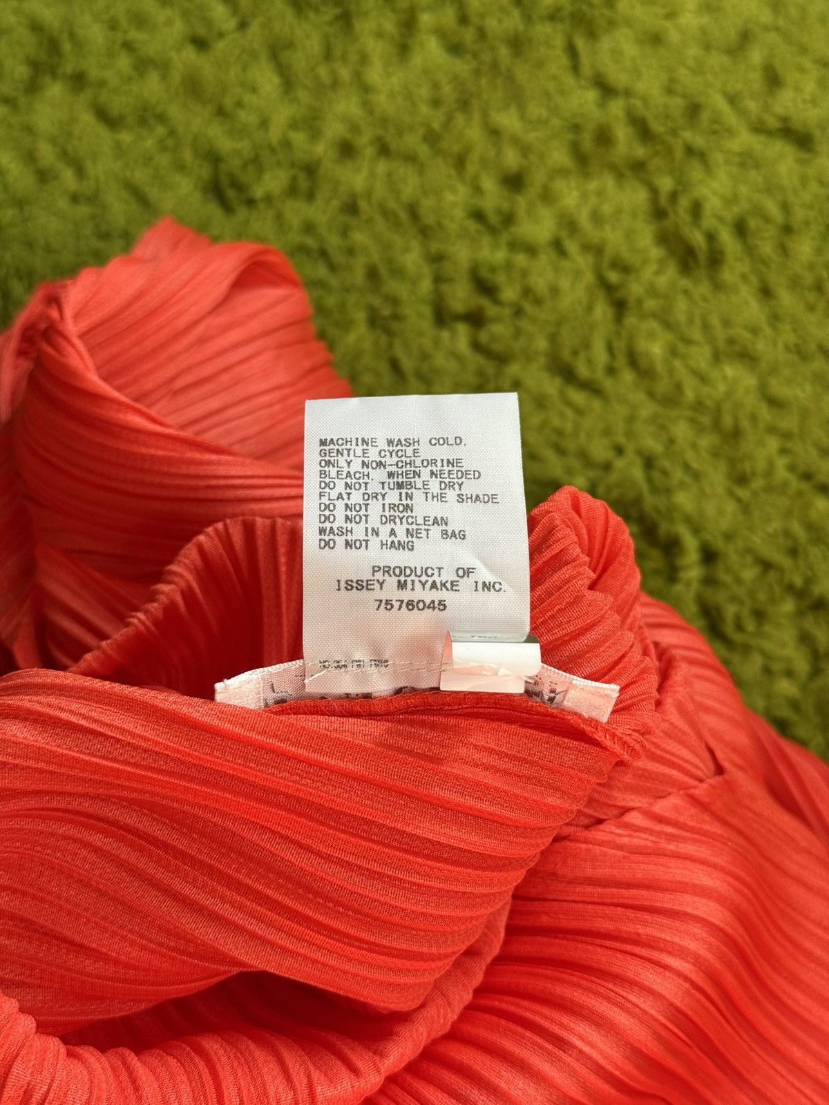 Pleats Please Issey Miyake Pleats Please Issey Miyake avant garde Japanese coral dress Size L / US 10 / IT 46 - 4 Thumbnail