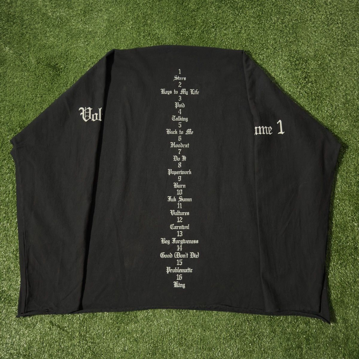 Yeezy Vultures Volume 1 Long Sleeve Tee – Black Size 2 Oversized Size US M / EU 48-50 / 2 - 2 Thumbnail
