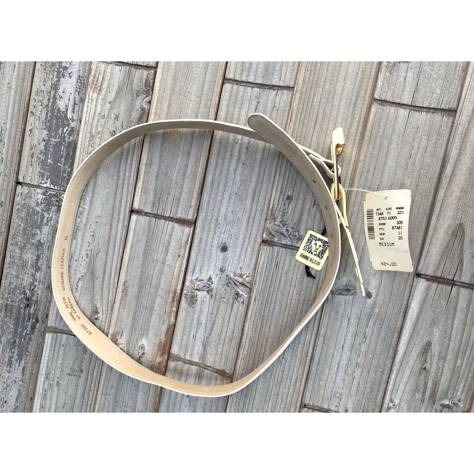 Anne Klein VINTAGE Anne Klein Leather Belt Cream Gold Buckle Lion Logo Medium NOS Women Belt Ivory Lion Logo 80s 90s Size ONE SIZE - 2 Thumbnail