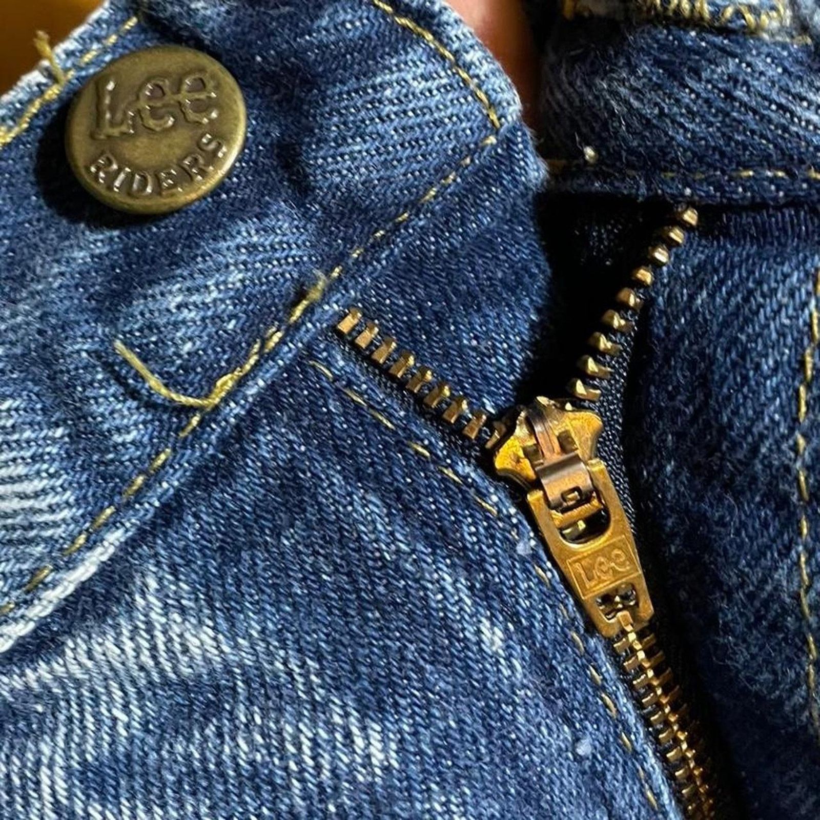 Lee 80s Lee Riders acid wash blue denim jeans size 34x30 Size US 34 / EU 50 - 7 Thumbnail