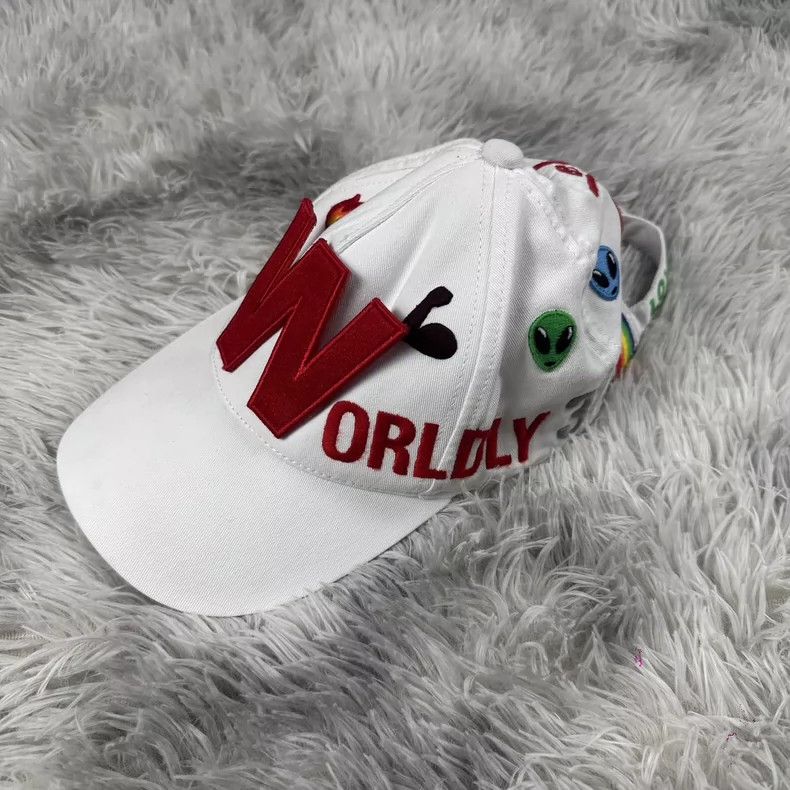 Walter Van Beirendonck Walter Van Beirendonck 22FW Rainbow Hat - dmc Size ONE SIZE - 1 Thumbnail