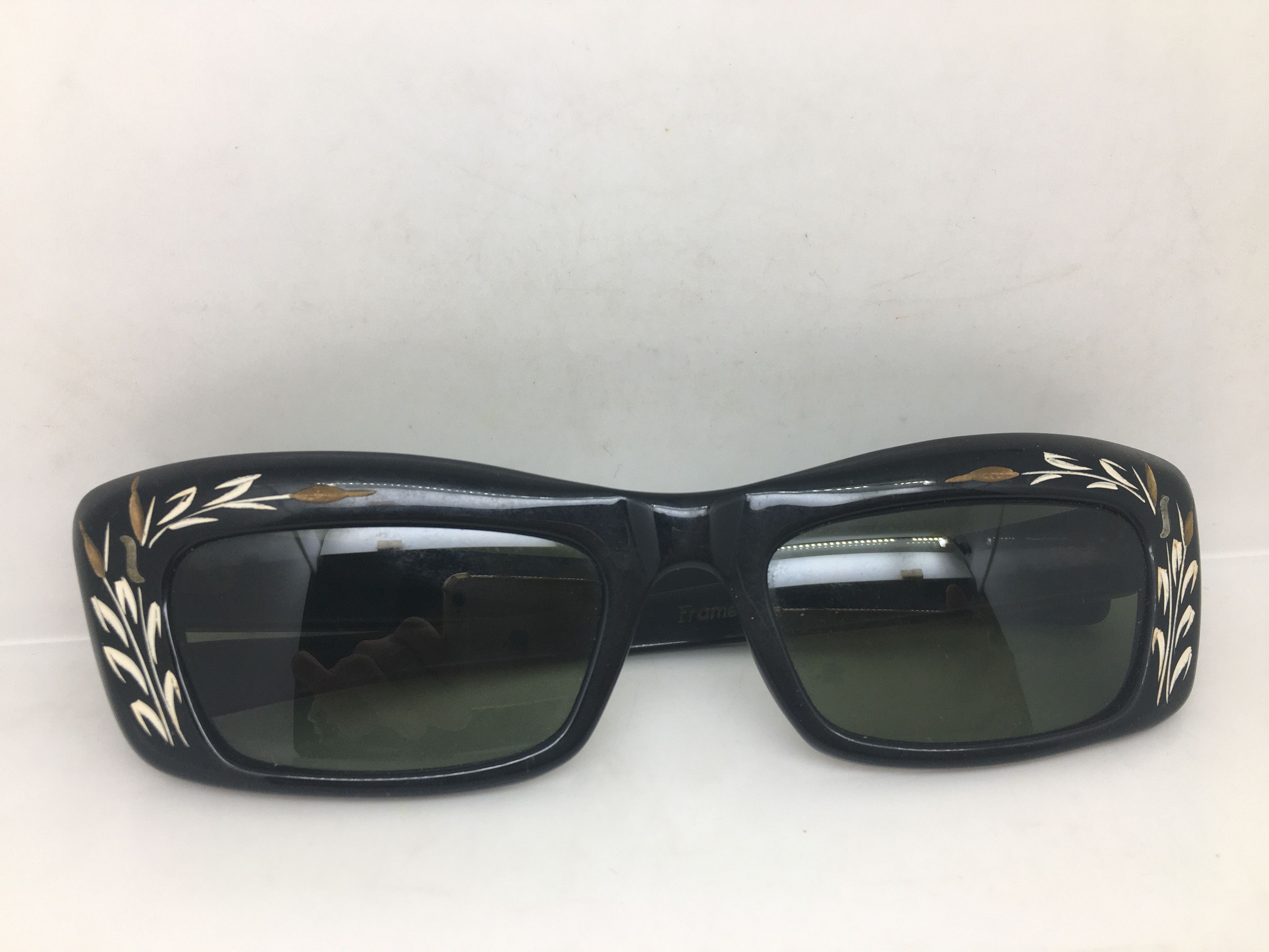 Vintage Handmade Aponis FRANCE GLASS LENS VINTAGE.SUNGLASSES Size ONE SIZE - 8 Thumbnail