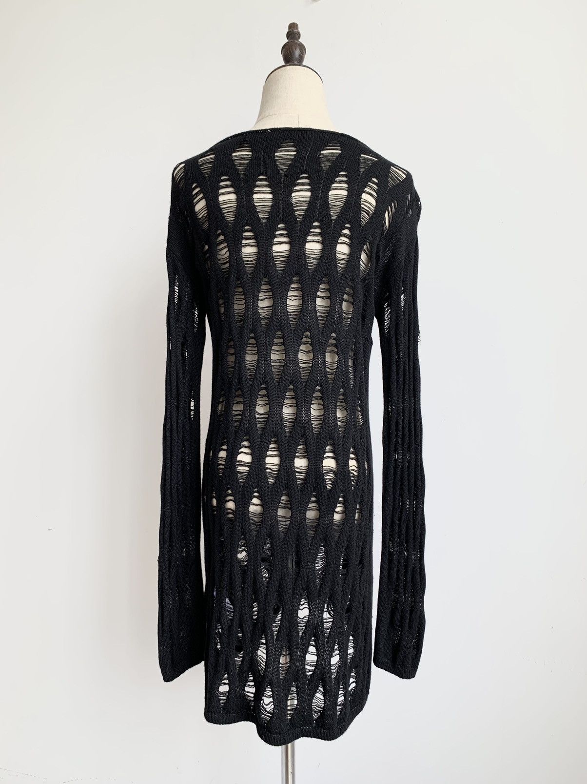 Alexander McQueen Alexander McQueen Distressed Knit Tops Size L / US 10 / IT 46 - 2 Thumbnail