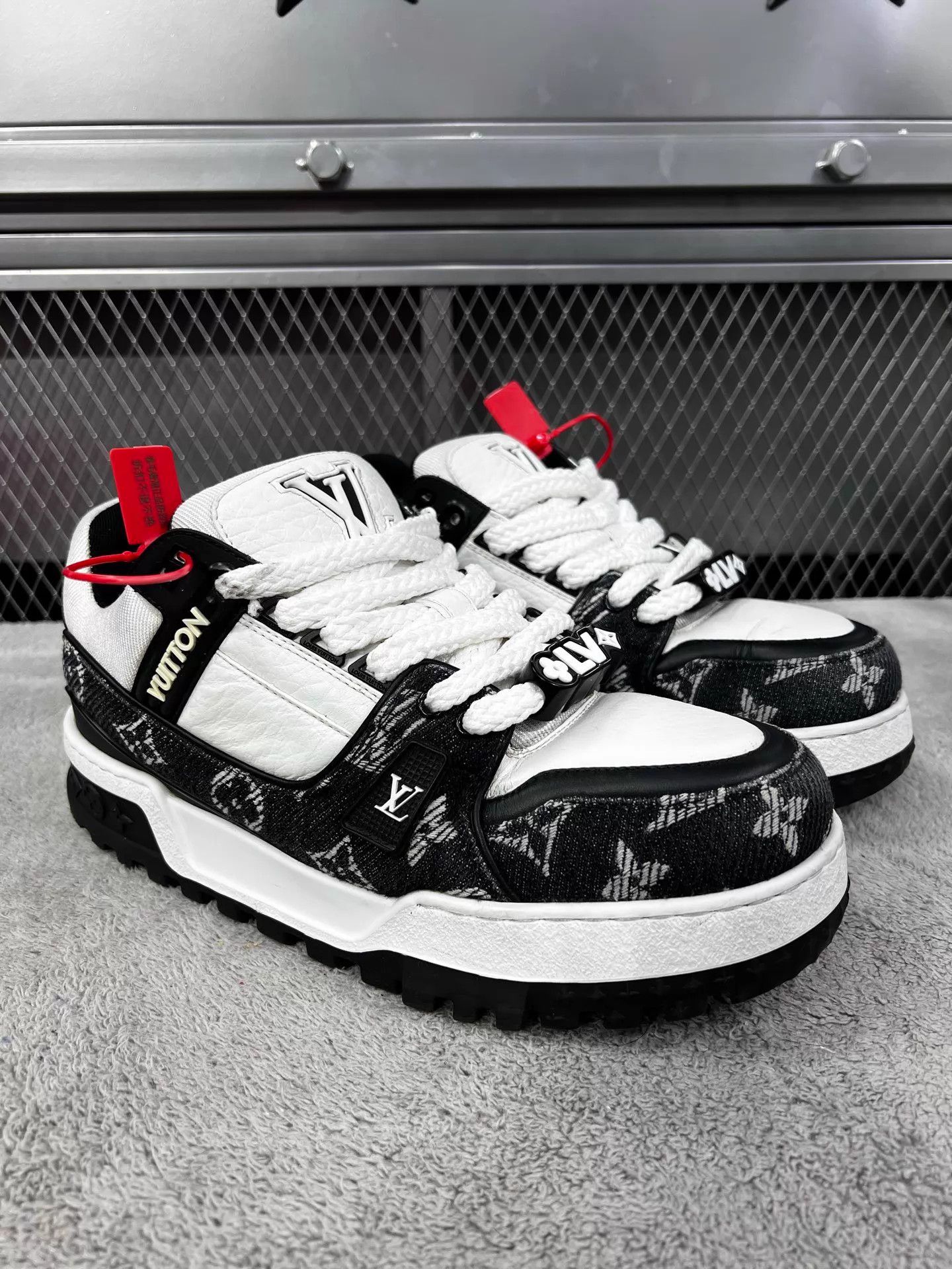 Louis Vuitton LOUIS VUITTON Trainer Maxi black white denim 41.5 Size US 8.5 / EU 41-42 - 3 Thumbnail