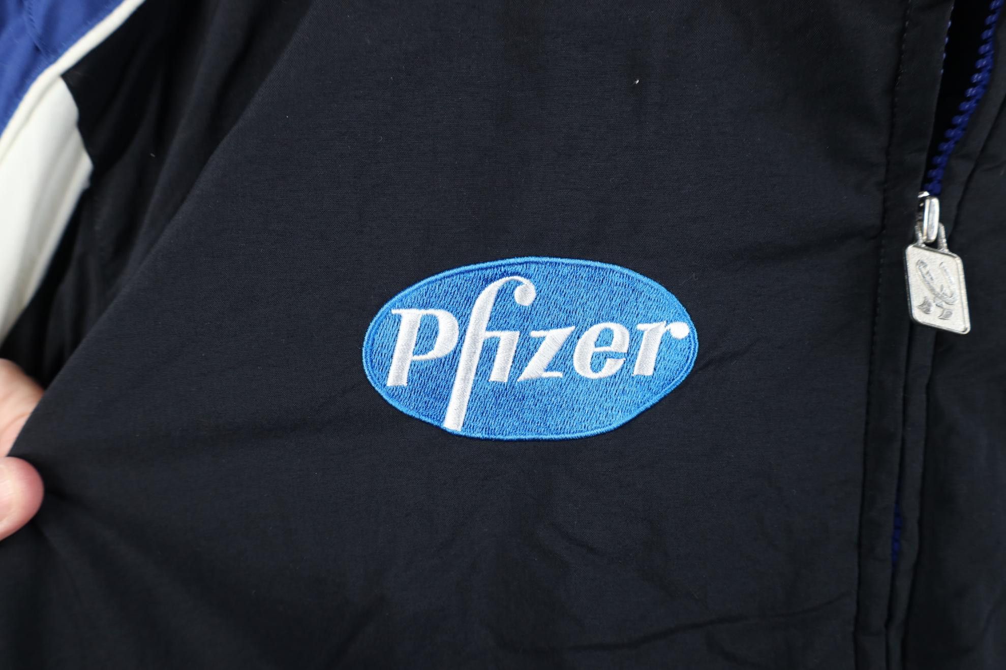 Vintage Vintage 90s Y2K NASCAR Pfizer Racing Team Mark Martin Jacket Size US L / EU 52-54 / 3 - 10 Thumbnail