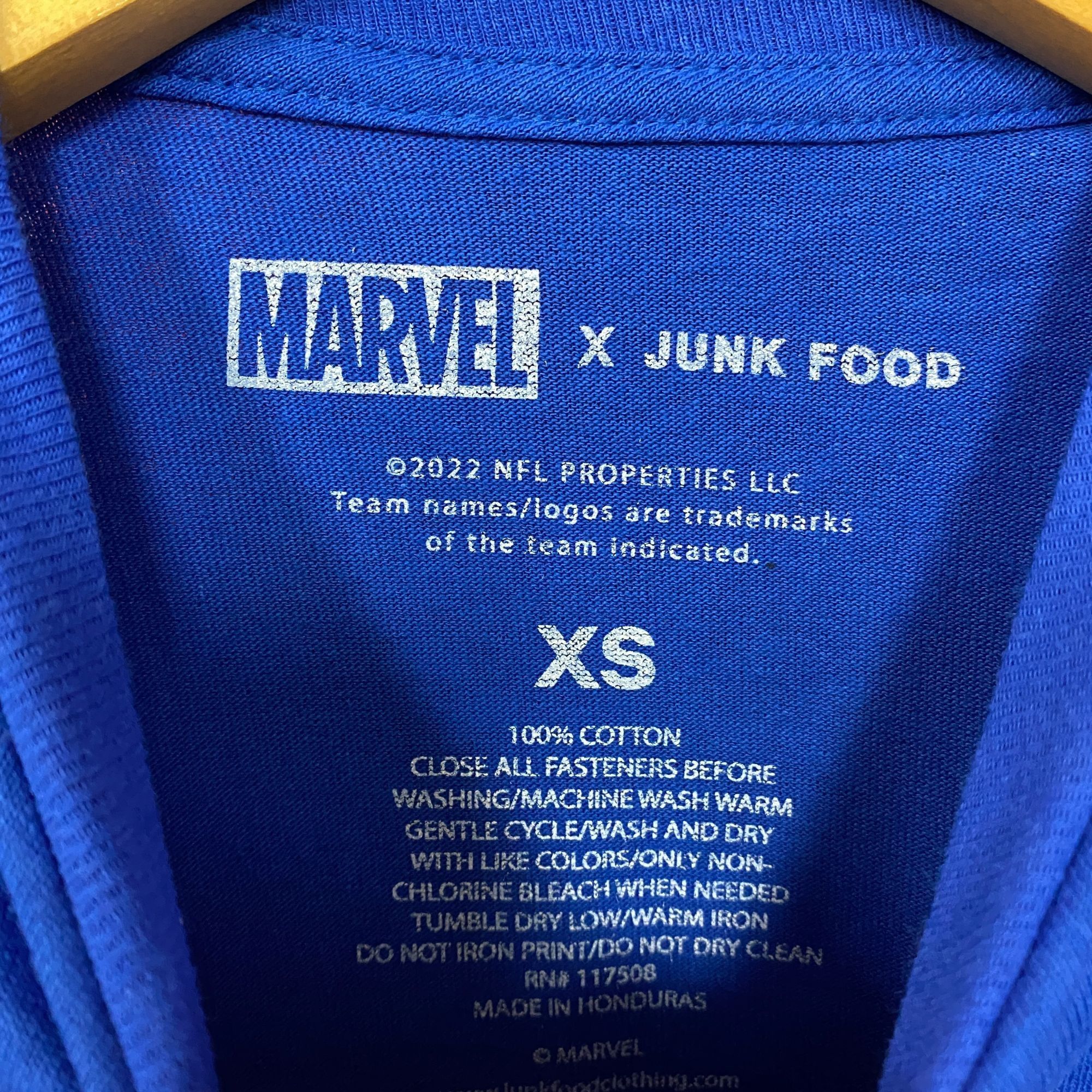 Junk Food Junk Food X Marvel The Avengers Lineup Indianapolis Colts T- Size US XS / EU 42 / 0 - 4 Thumbnail